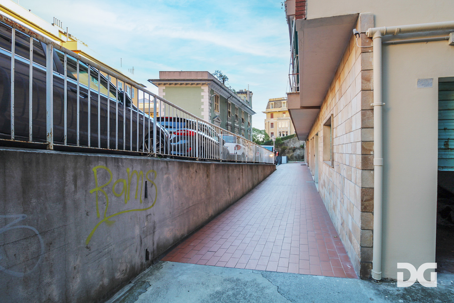 Immobiliare Del Guasta CASTELLETTO - VIA LORENZO STALLO BOX MQ. 13 