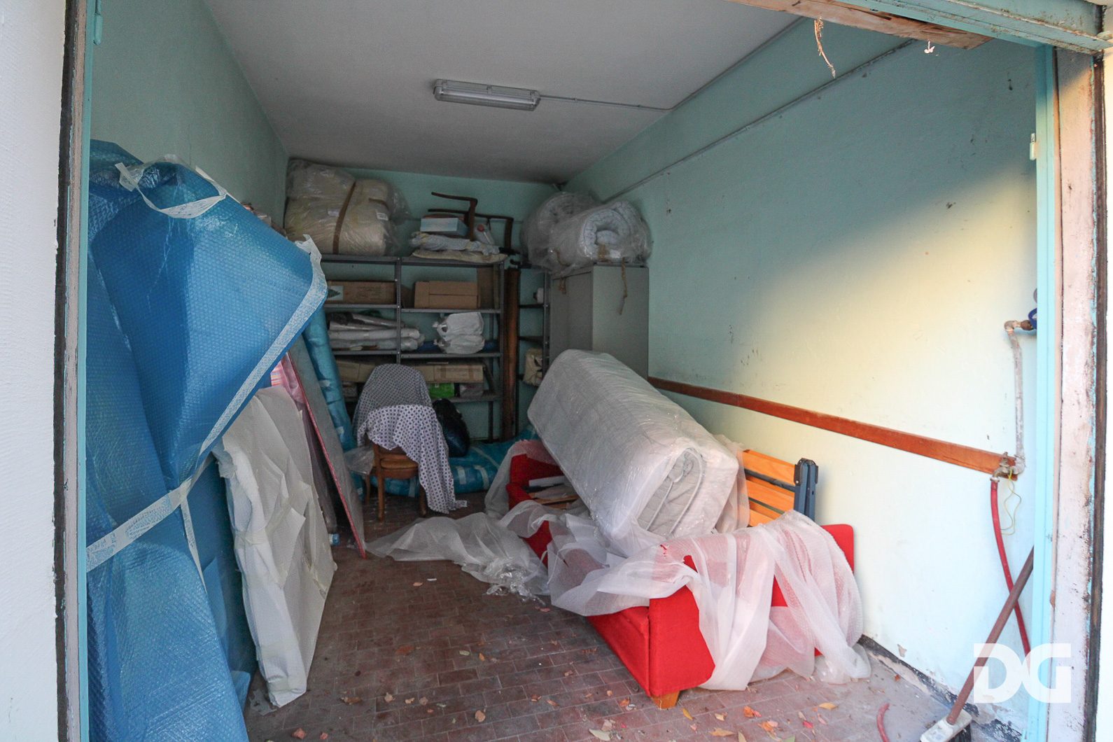 Immobiliare Del Guasta CASTELLETTO - VIA LORENZO STALLO BOX MQ. 13 