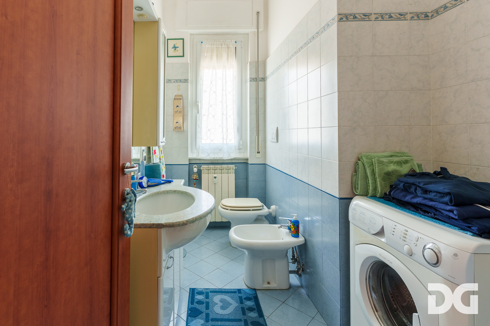 Immobiliare Del Guasta QUARTO – CORSO EUROPA ORDINATI MQ. 62 CON POGGIOLATA