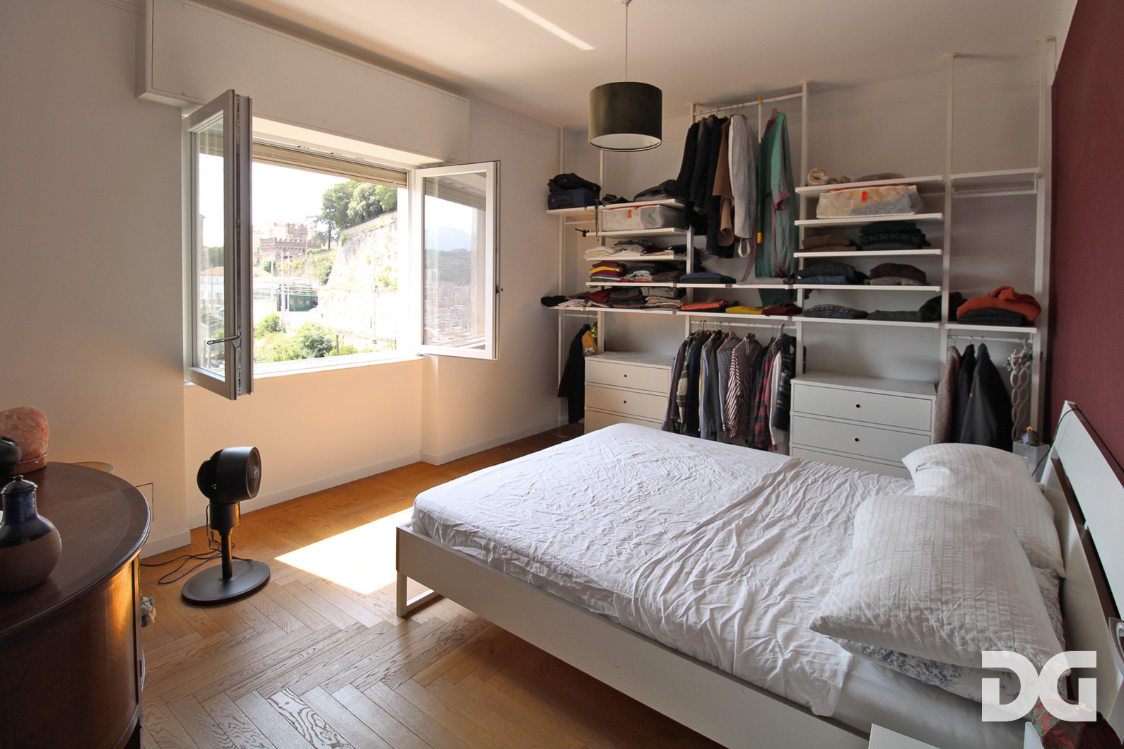 Immobiliare Del Guasta VIA MONTALDO – LUMINOSI MQ. 104 CON POSTO AUTO