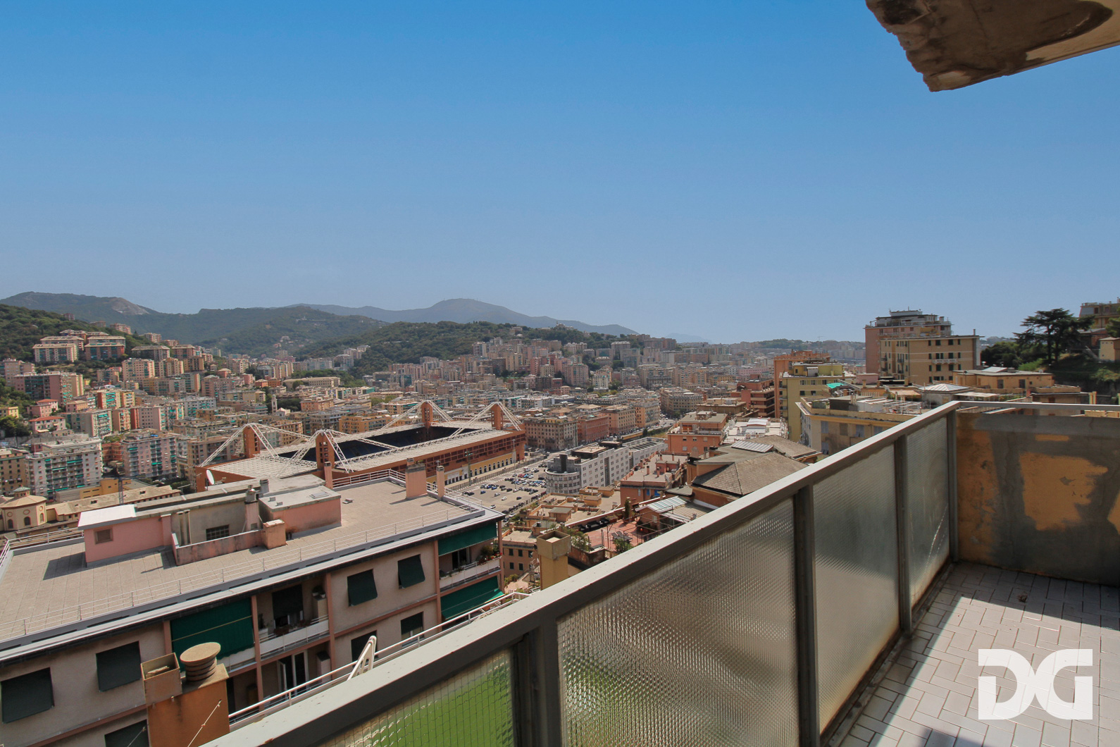 Immobiliare Del Guasta VIA MONTALDO – LUMINOSI MQ. 104 CON POSTO AUTO