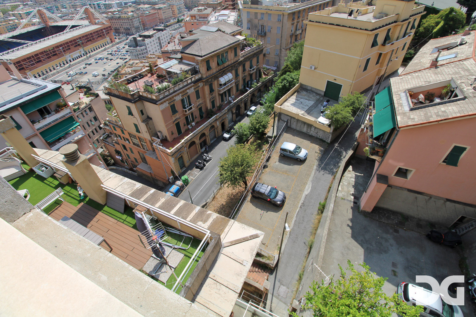 Immobiliare Del Guasta VIA MONTALDO – LUMINOSI MQ. 104 CON POSTO AUTO