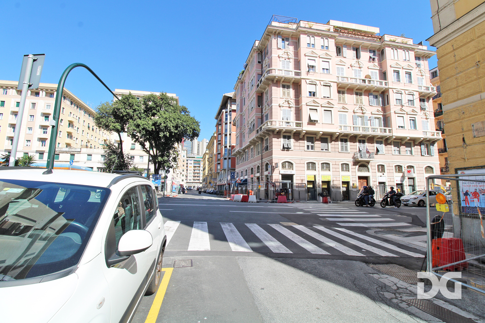 Immobiliare Del Guasta VIA CARLO BARABINO – LOCALE COMMERCIALE MQ. 124 