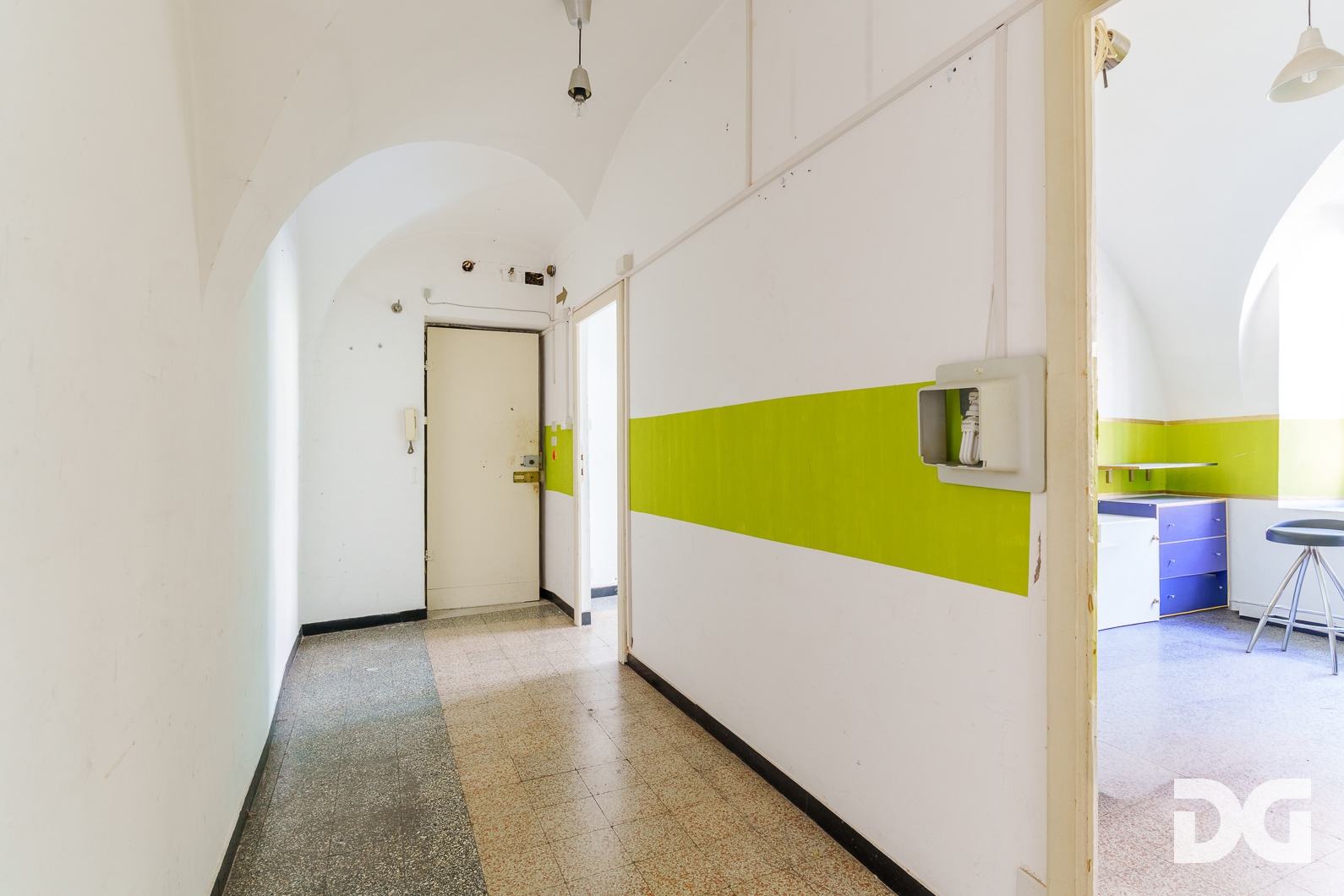 Immobiliare Del Guasta CENTRO STORICO – VICO CARMAGNOLA LUMINOSI MQ. 55