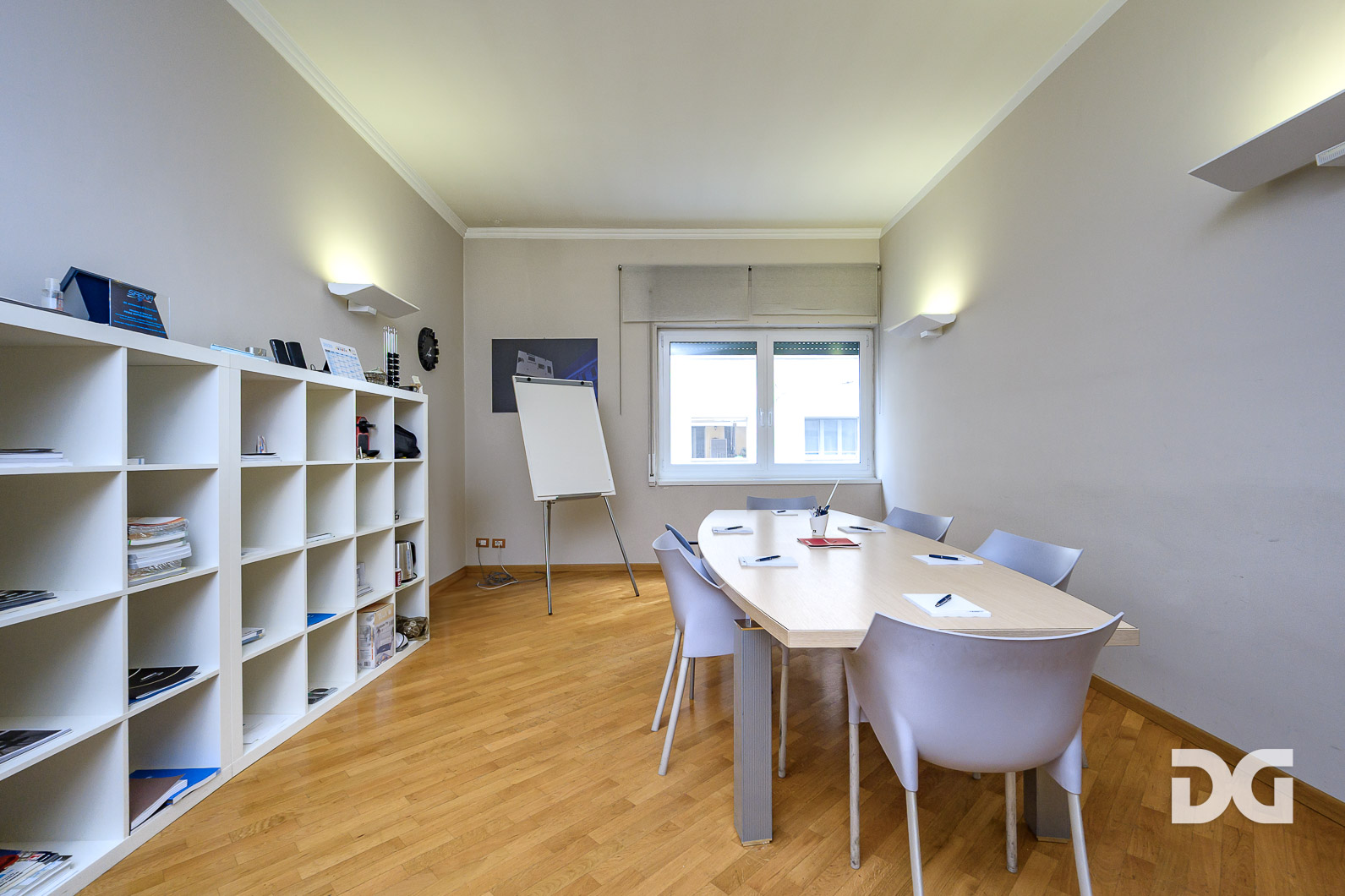 Immobiliare Del Guasta FOCE MARE - PIAZZA ROSSETTI - UFFICIO DIVISIBILE MQ. 187 