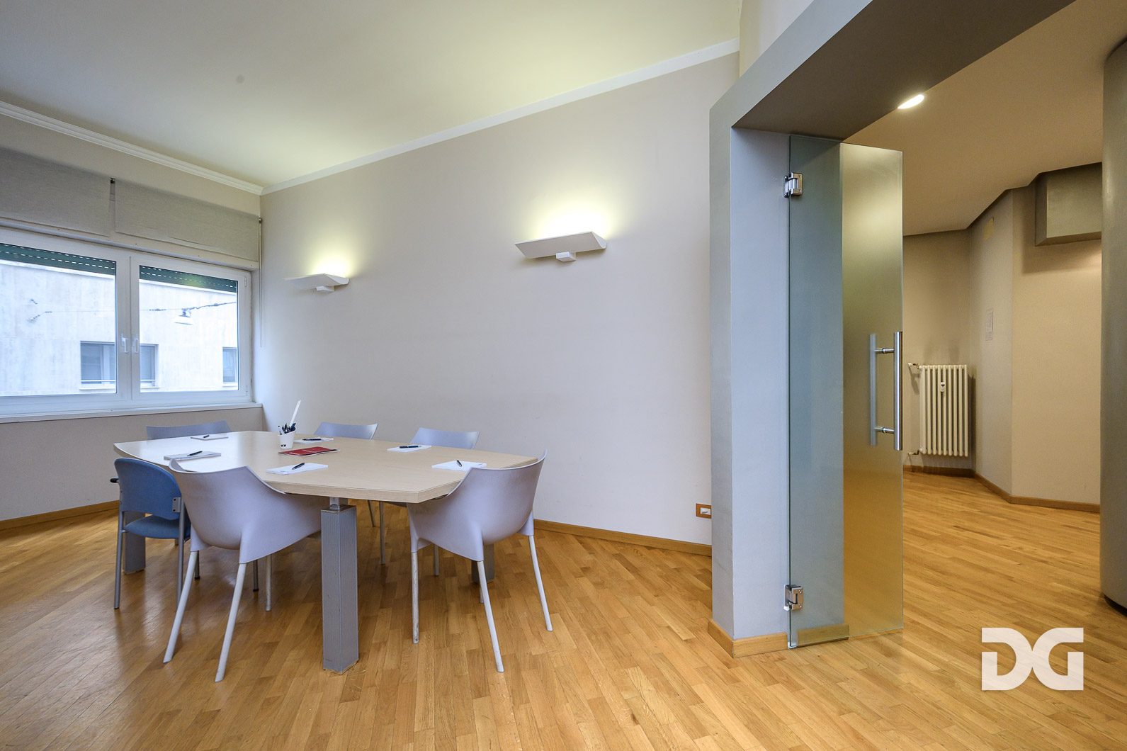 Immobiliare Del Guasta FOCE MARE - PIAZZA ROSSETTI - UFFICIO DIVISIBILE MQ. 187 