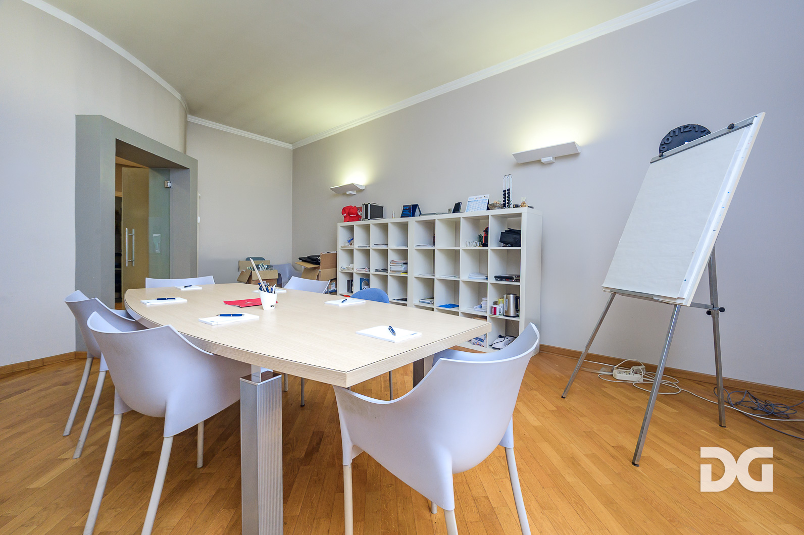 Immobiliare Del Guasta FOCE MARE - PIAZZA ROSSETTI - UFFICIO DIVISIBILE MQ. 187 