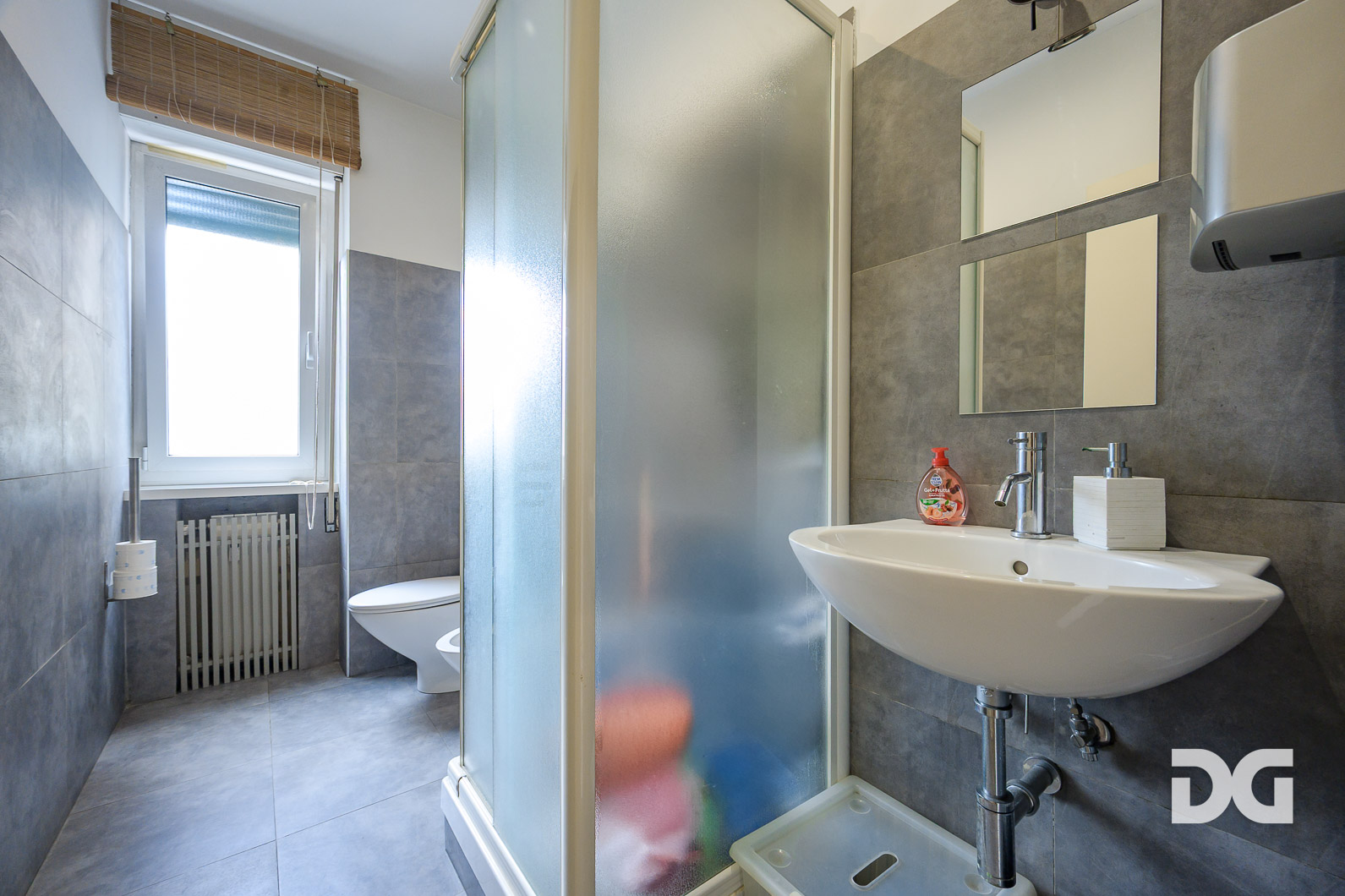 Immobiliare Del Guasta FOCE MARE - PIAZZA ROSSETTI - UFFICIO DIVISIBILE MQ. 187 