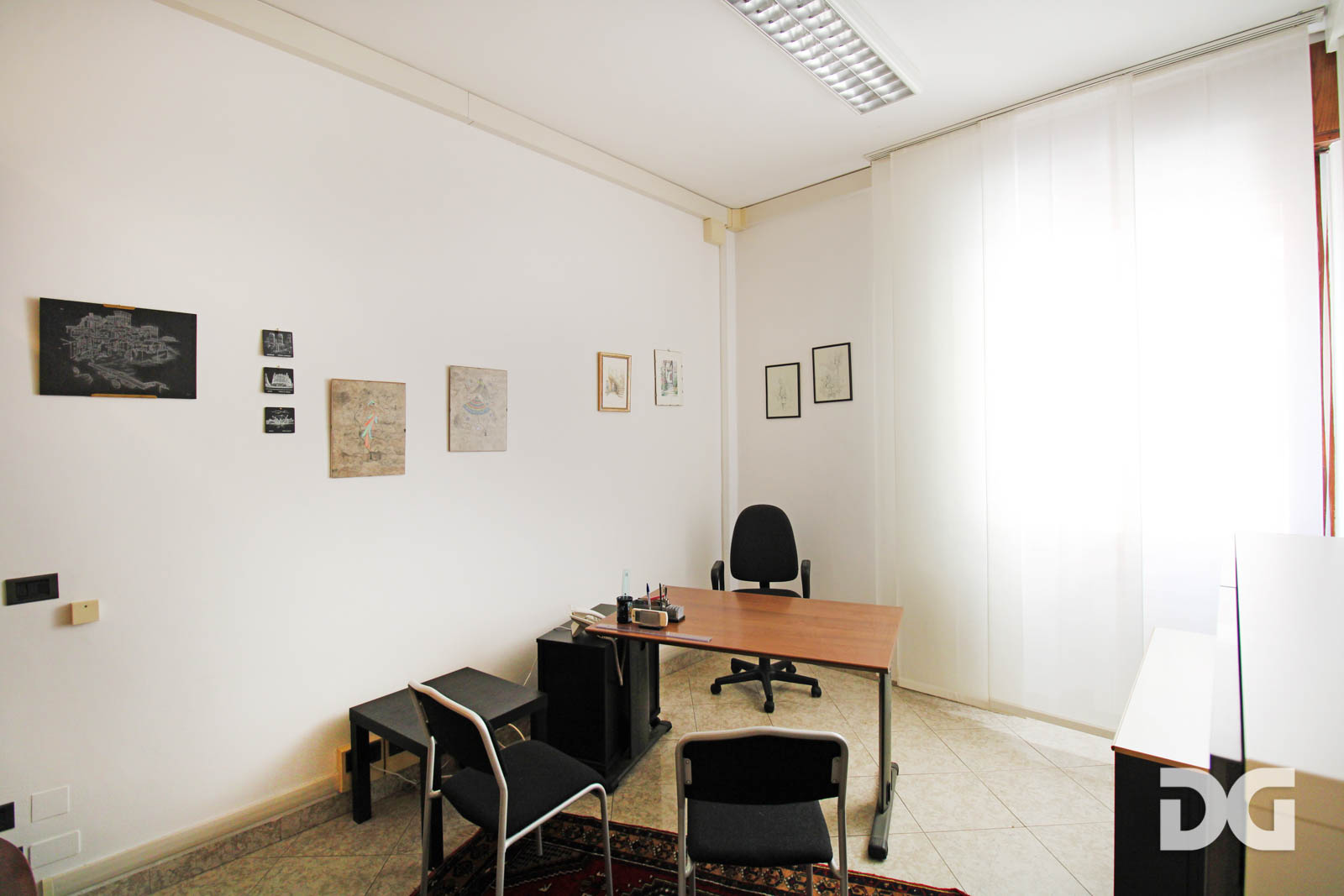 Immobiliare Del Guasta PIAZZA DANTE – UFFICIO ARREDATO MQ. 85 