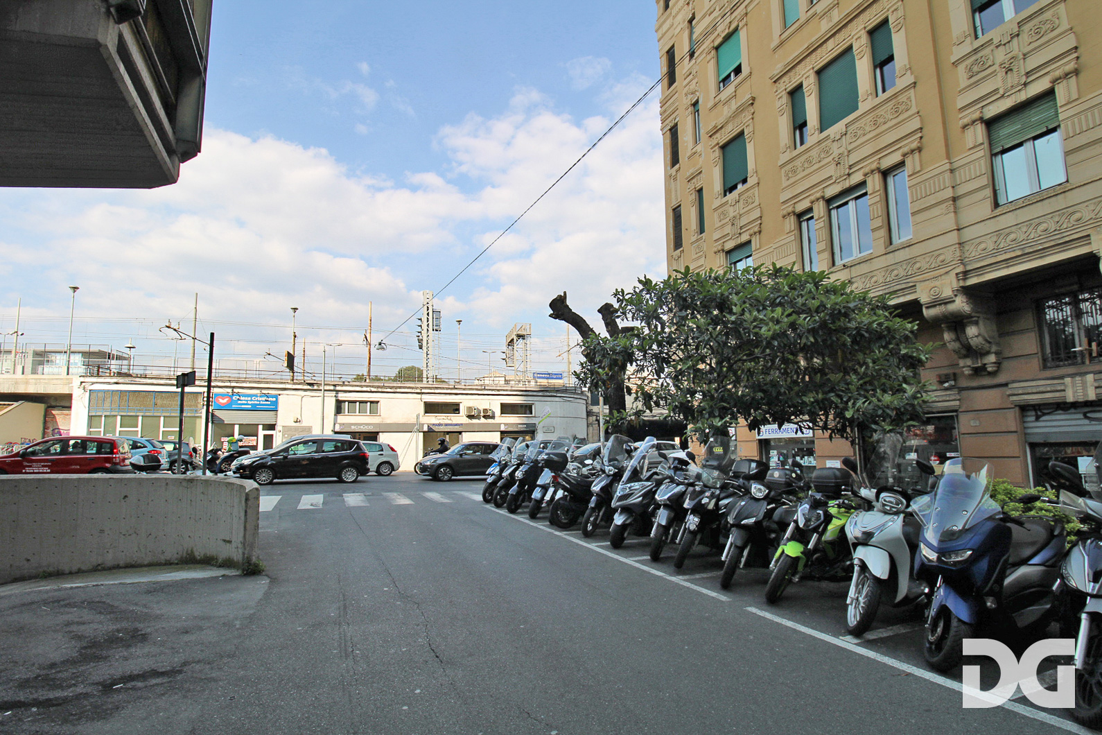 Immobiliare Del Guasta CENTRO – LARGO ARCHIMEDE UFFICIO MQ. 334