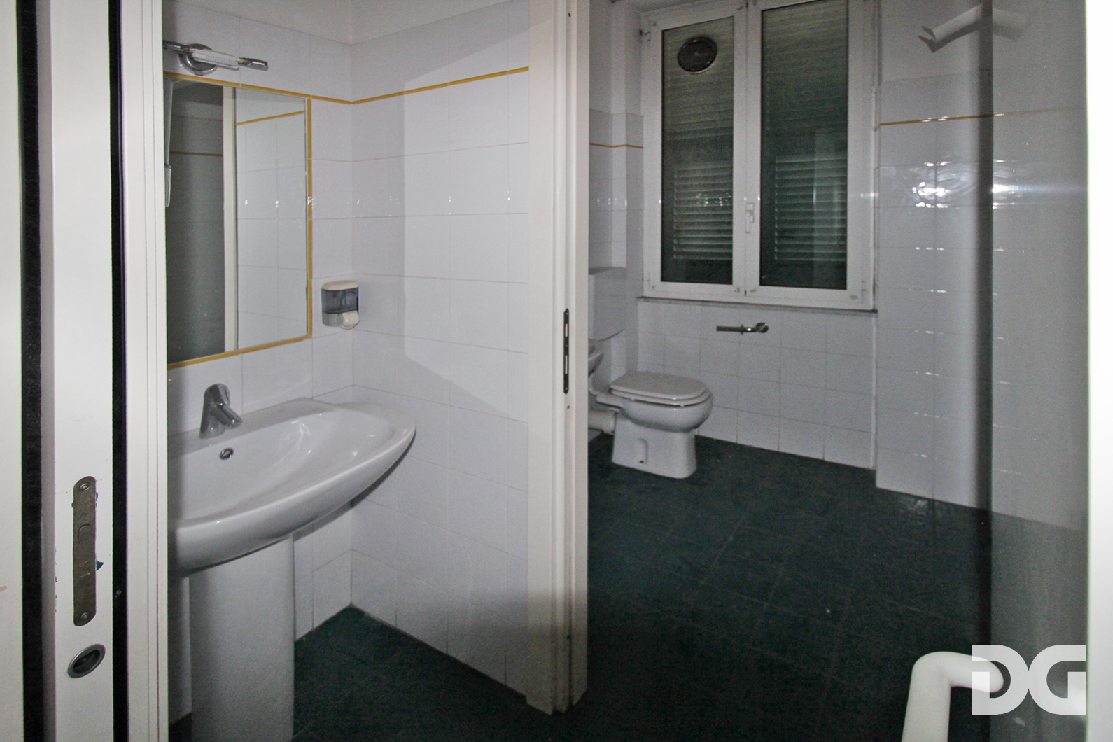 Immobiliare Del Guasta CENTRO – LARGO ARCHIMEDE UFFICIO MQ. 334