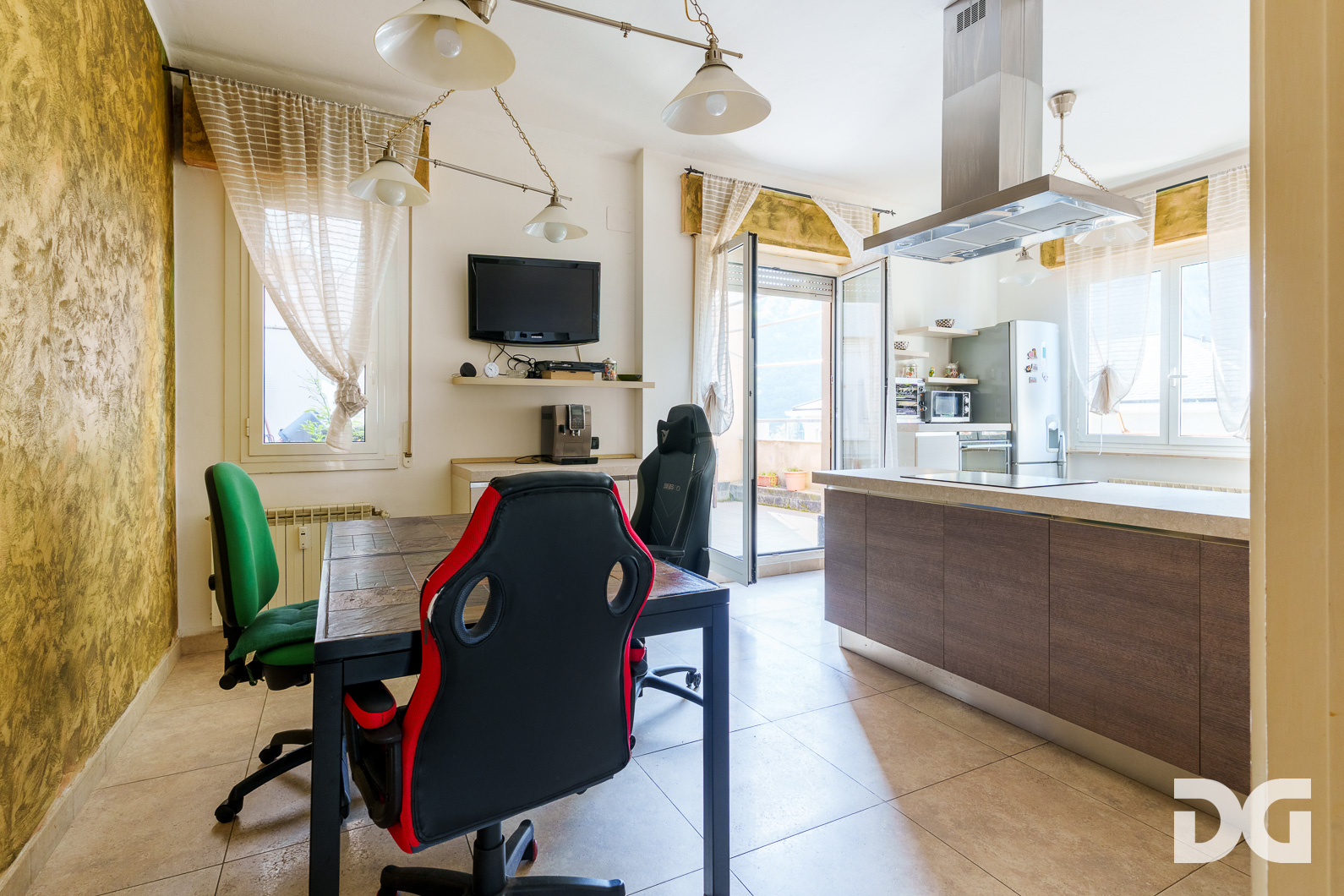 Immobiliare Del Guasta MOLASSANA – VIA GHERZI PANORAMICI MQ. 98 CON TERRAZZO 