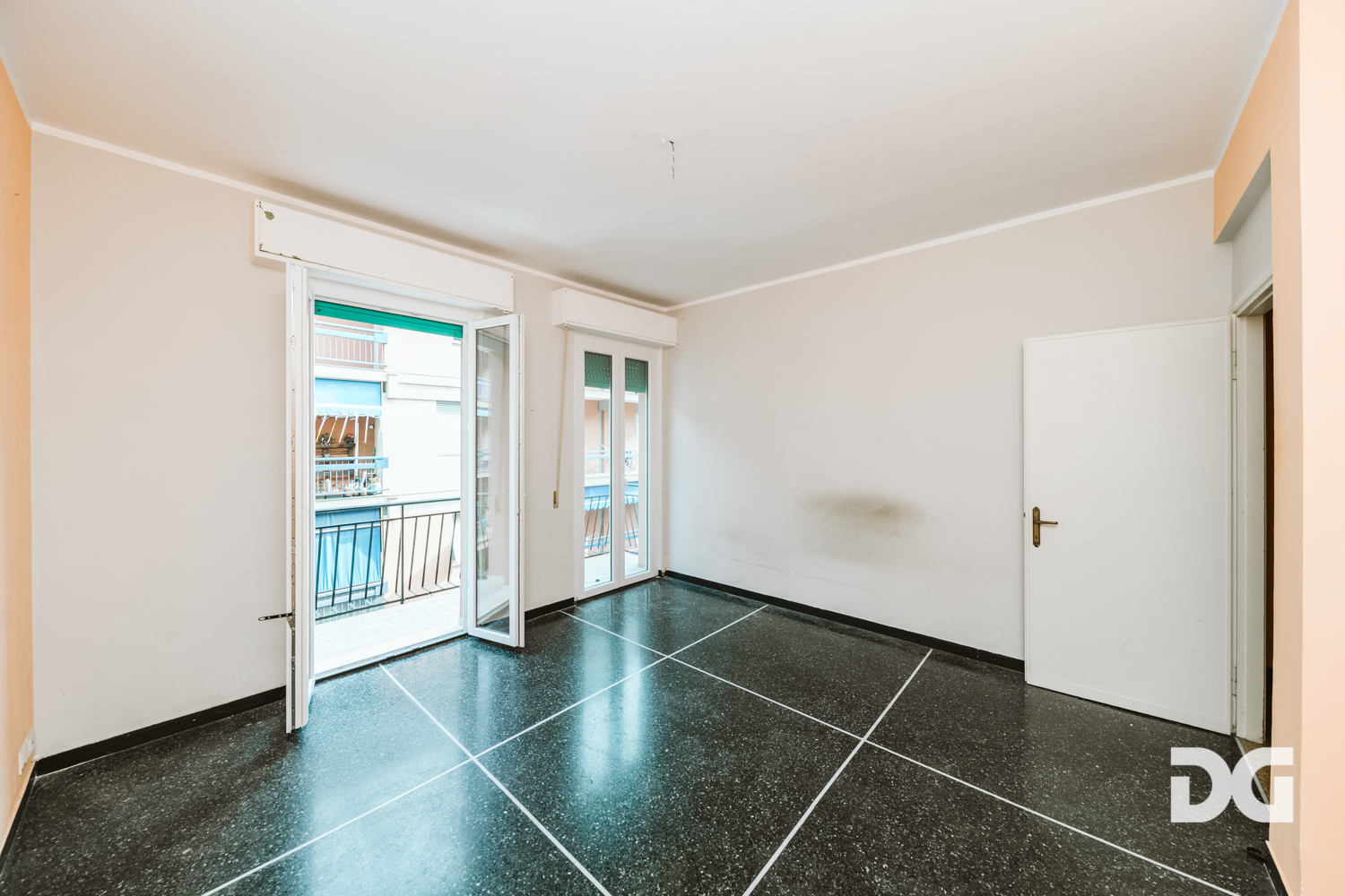 Immobiliare Del Guasta RECCO – VIA VITTORIO VENETO LUMINOSI MQ. 113 