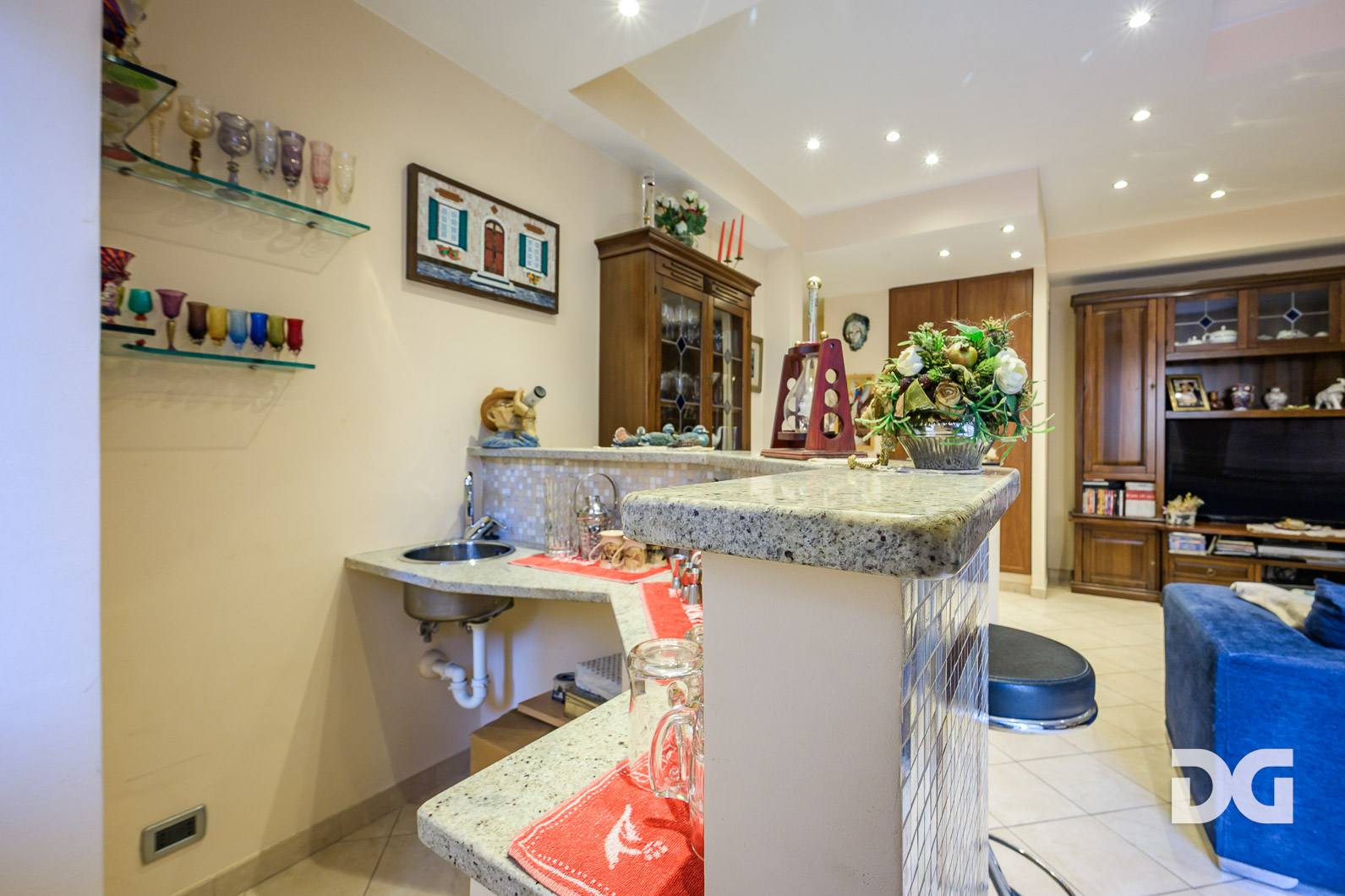 Immobiliare Del Guasta MONTALDO ADIACENZE – MQ. 111 CON BALCONATA 