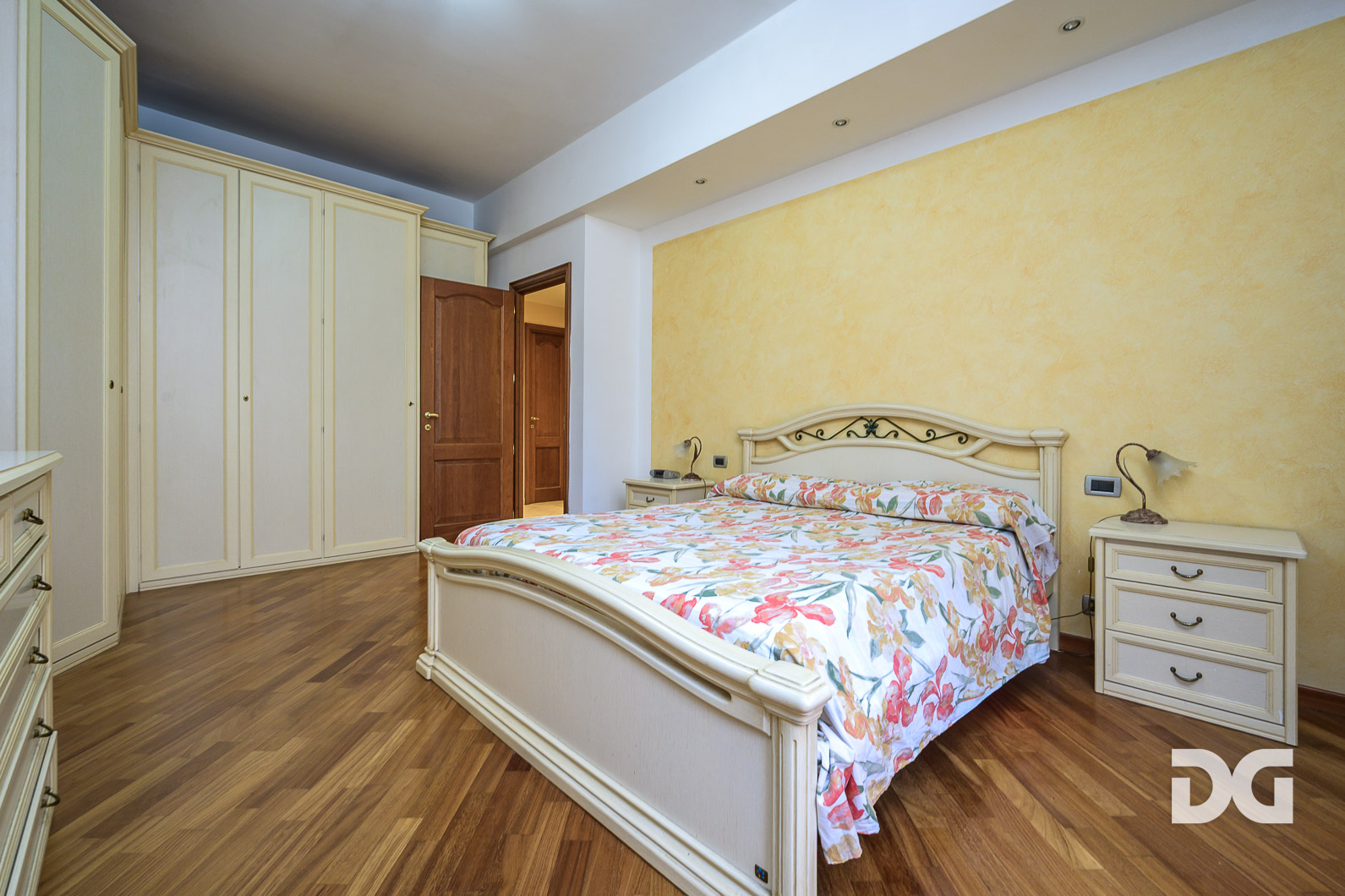 Immobiliare Del Guasta MONTALDO ADIACENZE – MQ. 111 CON BALCONATA 