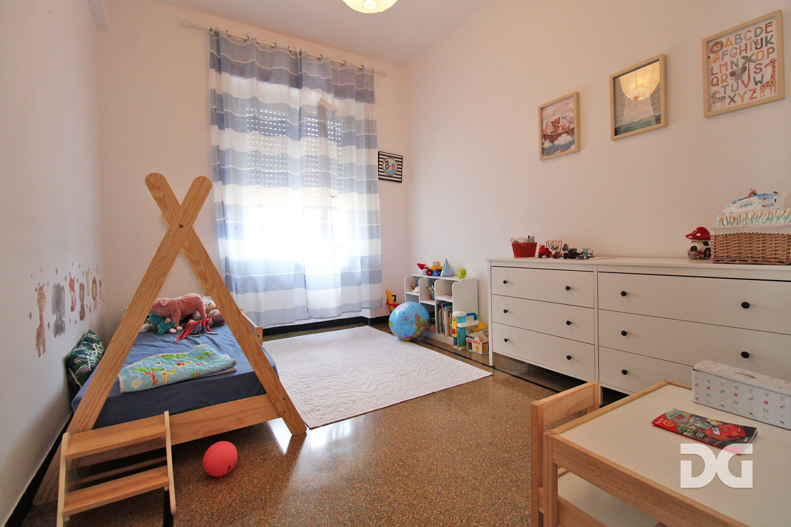 Immobiliare Del Guasta FOCE – VIA CECCHI PERFETTI MQ.96 CON BALCONE PIANO ALTO