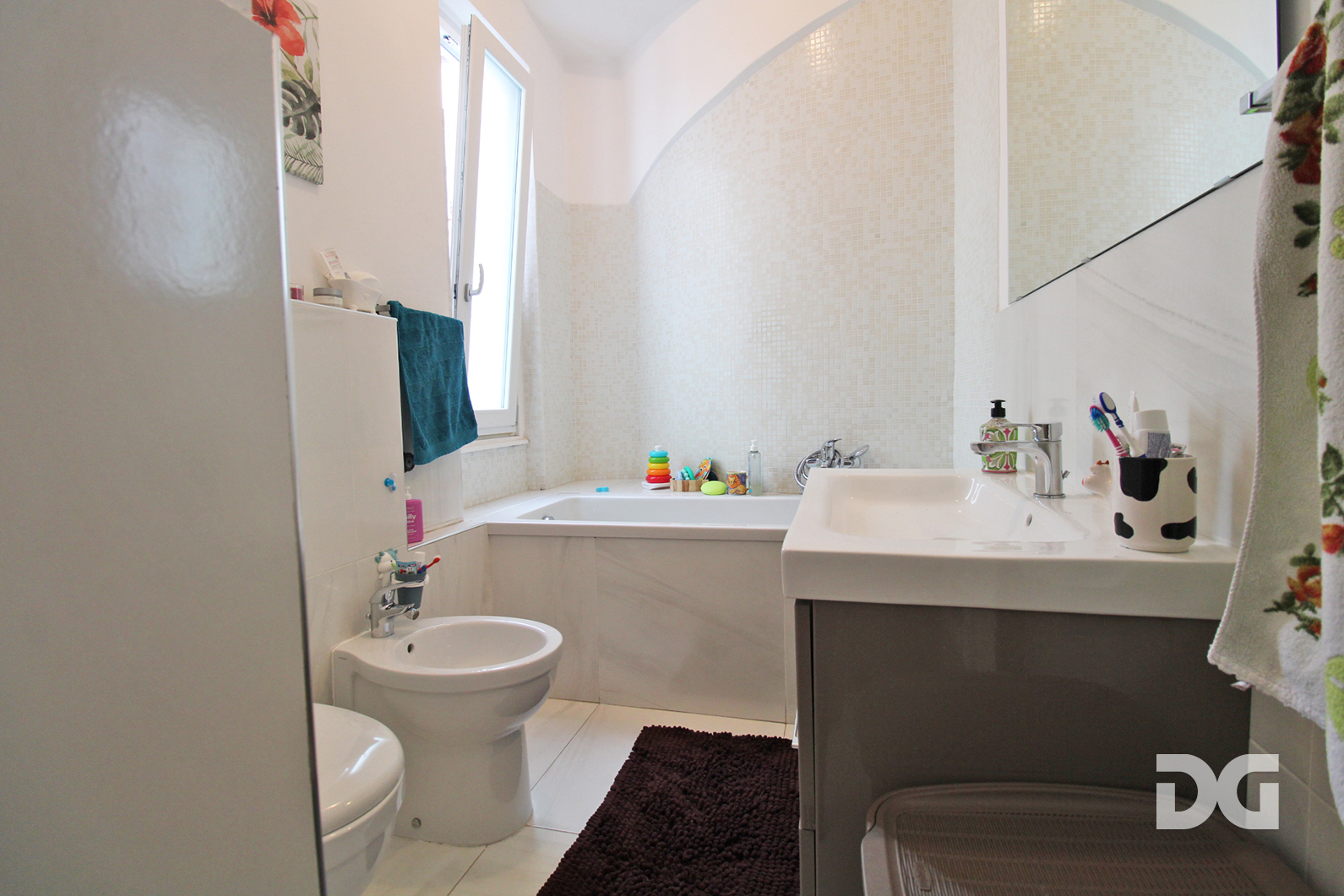 Immobiliare Del Guasta FOCE – VIA CECCHI PERFETTI MQ.96 CON BALCONE PIANO ALTO
