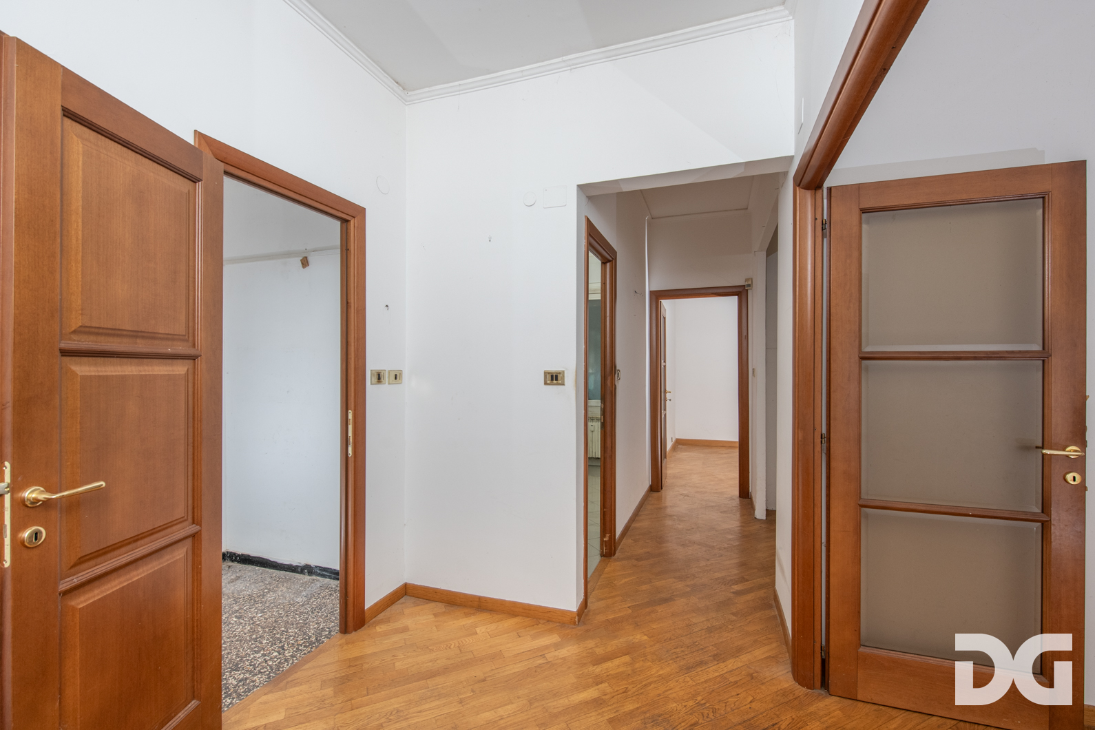 Immobiliare Del Guasta PEGLI VIA OPISSO – MQ.102 CON GIARDINO IN CONTESTO PRIVATO 