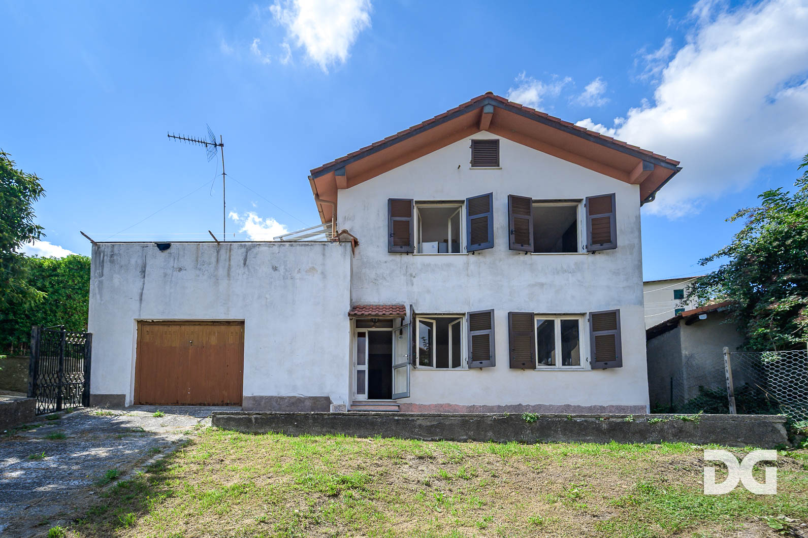 Immobiliare Del Guasta SERRA RICCO’ – ORERO – CASA INDIPENDENTE MQ. 109 CON TERRAZZO 