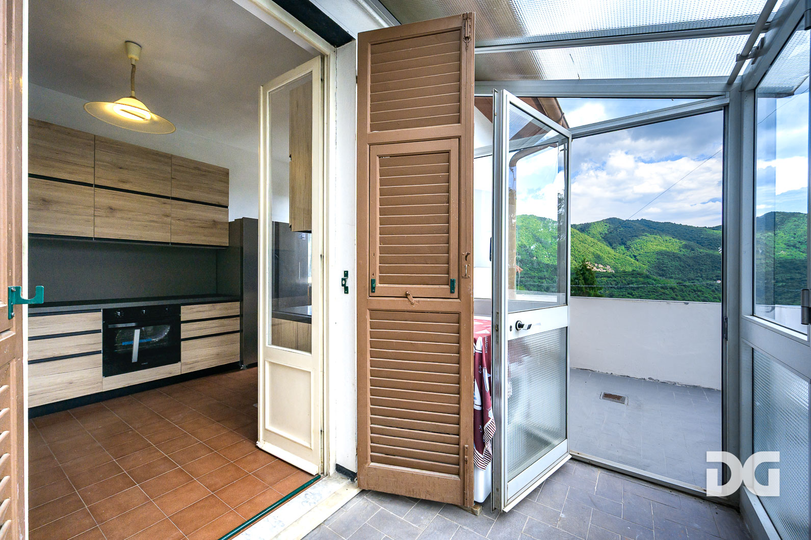 Immobiliare Del Guasta SERRA RICCO’ – ORERO – CASA INDIPENDENTE MQ. 109 CON TERRAZZO 