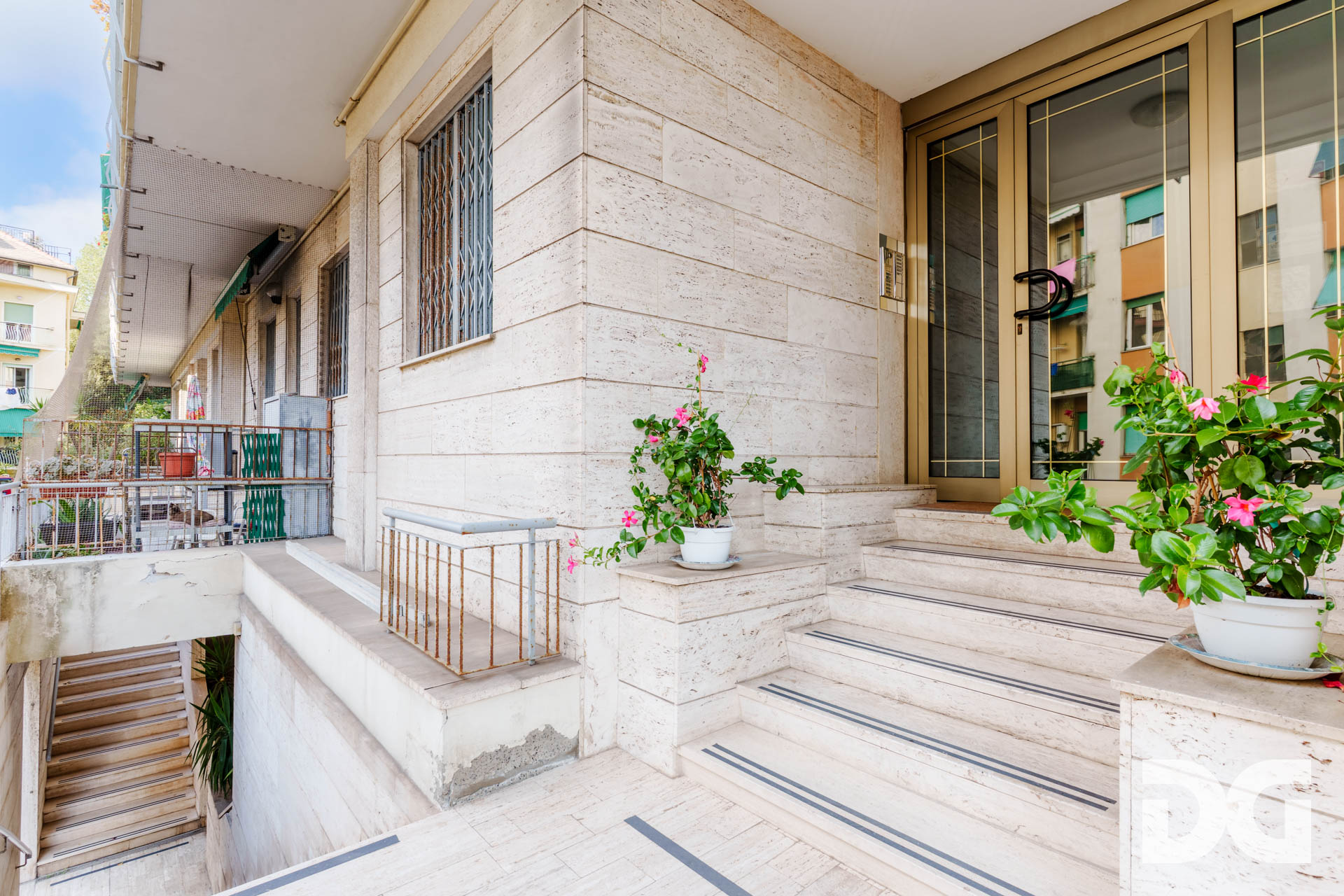 Immobiliare Del Guasta STURLA – CORSO EUROPA MQ. 100 BIPOGGIOLI CON POSTO AUTO