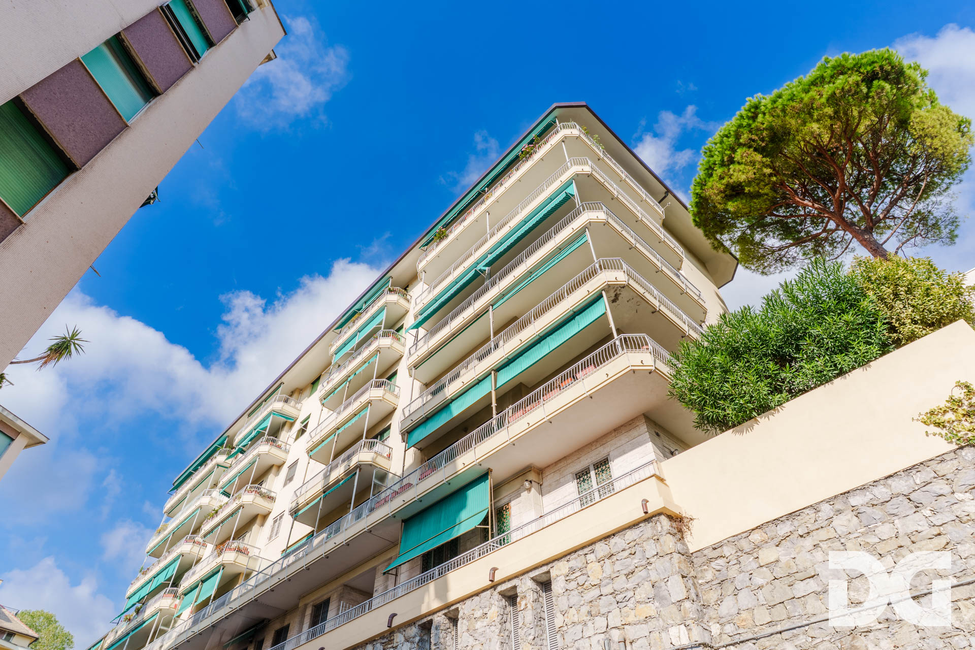 Immobiliare Del Guasta STURLA – CORSO EUROPA MQ. 100 BIPOGGIOLI CON POSTO AUTO