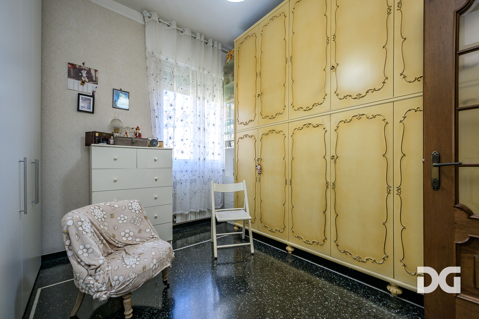 Immobiliare Del Guasta OREGINA  VIA VESUVIO - LUMINOSI MQ. 79 