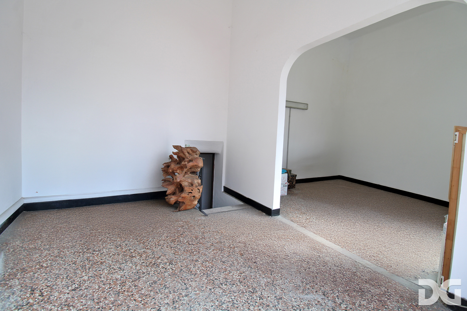 Immobiliare Del Guasta QUARTO-VIALE CEMBRANO – NEGOZIO MQ. 70 