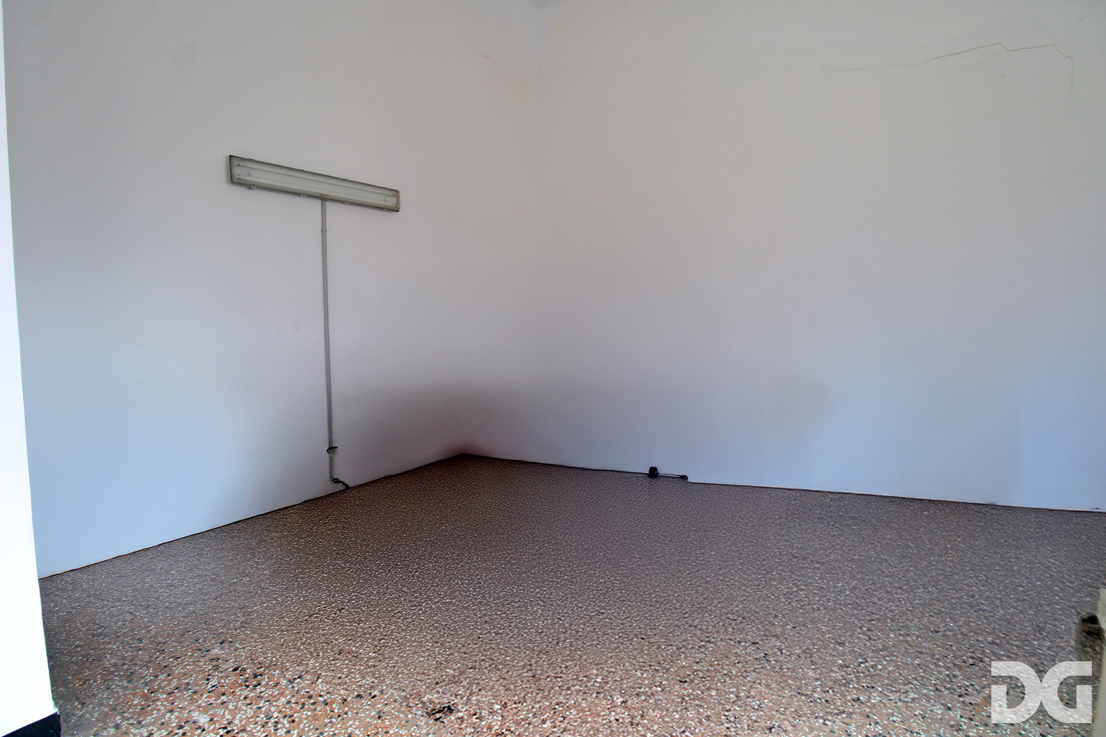 Immobiliare Del Guasta QUARTO-VIALE CEMBRANO – NEGOZIO MQ. 70 