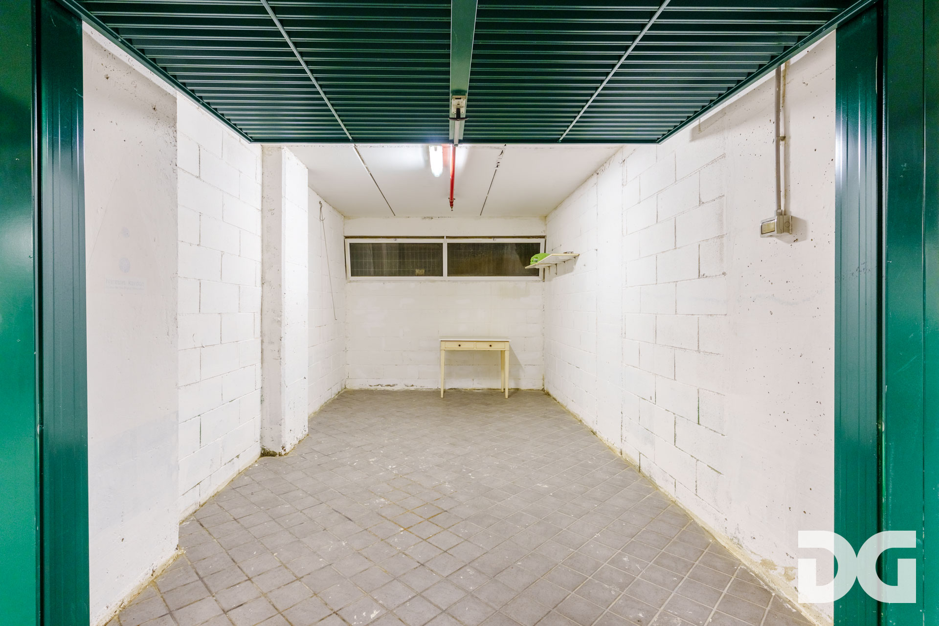 Immobiliare Del Guasta SAN FRUTTUOSO – VIA DONGHI MQ. 78 CON BALCONE E BOX