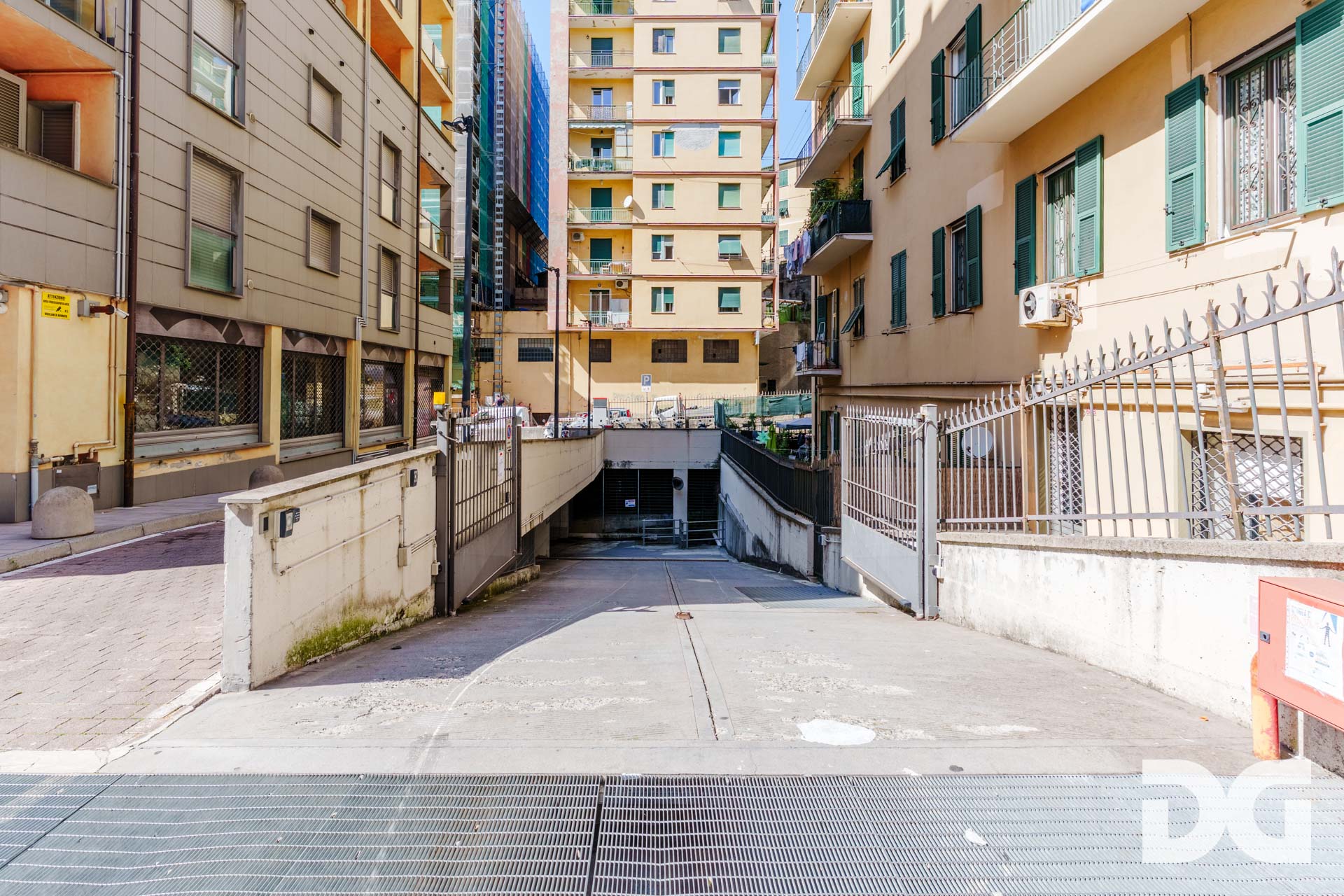 Immobiliare Del Guasta SAN FRUTTUOSO – VIA DONGHI MQ. 78 CON BALCONE E BOX