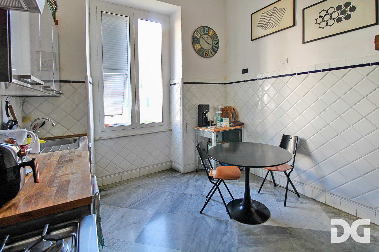 Immobiliare Del Guasta CARIGNANO VIA CORSICA – ORDINATI MQ. 192 