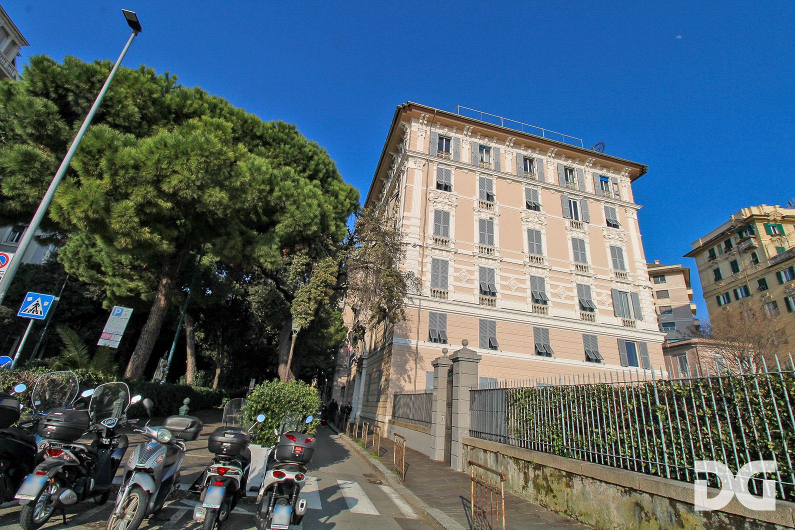 Immobiliare Del Guasta CARIGNANO VIA CORSICA – ORDINATI MQ. 192 