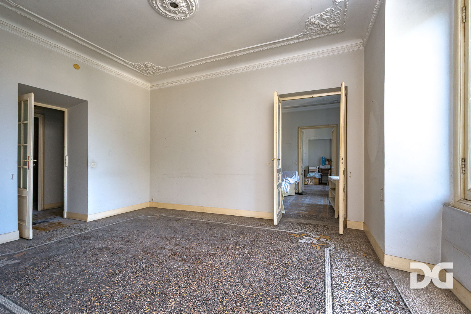 Immobiliare Del Guasta CORSO CARBONARA – PRESTIGIOSI MQ. 213 