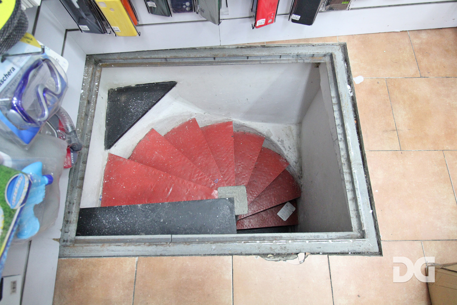 Immobiliare Del Guasta VIA S. LORENZO – NEGOZIO MQ. 24 