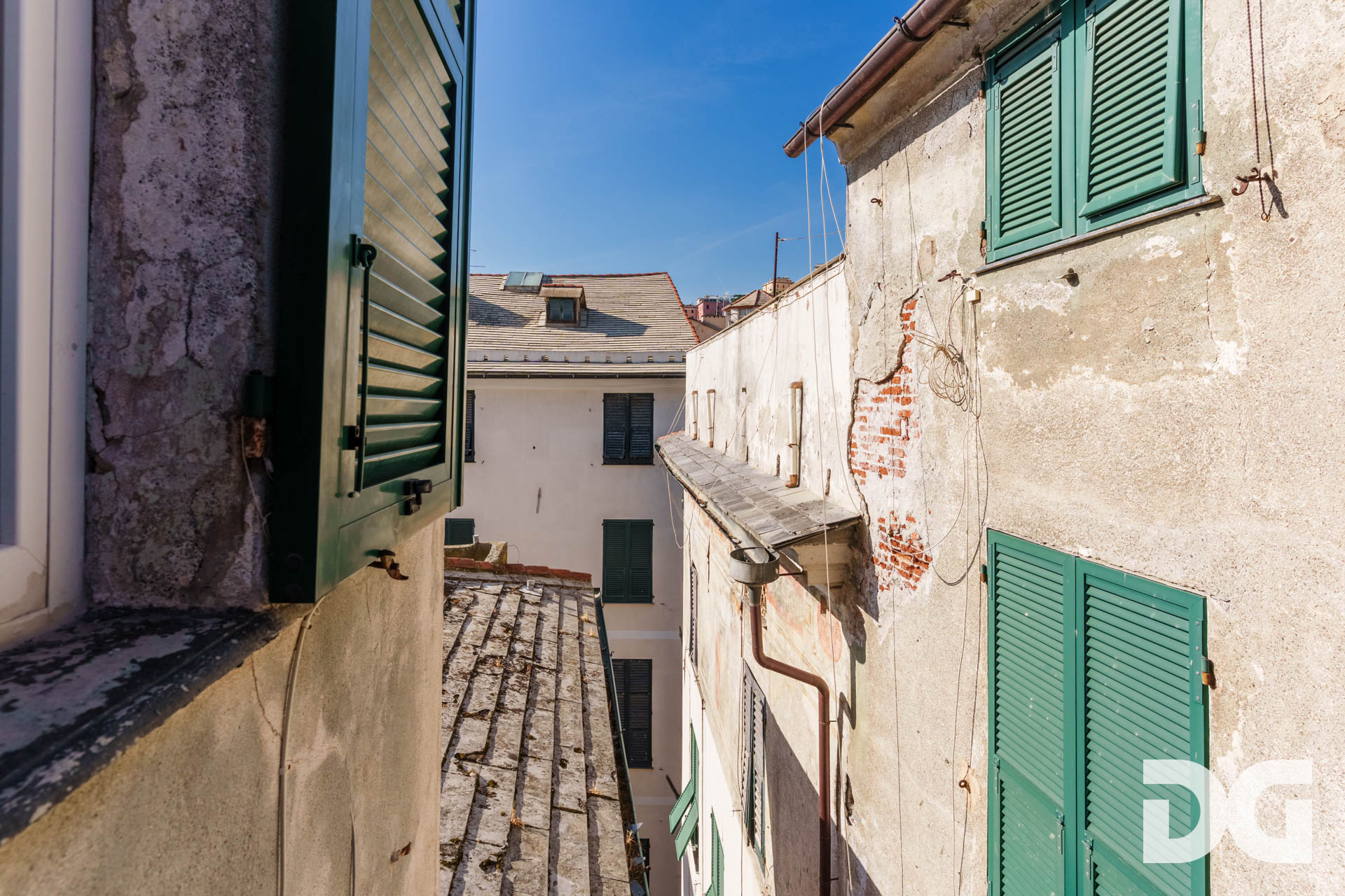 Immobiliare Del Guasta CENTRO STORICO – VICO CASANA LUMINOSI MQ. 68 CON TERRAZZINO