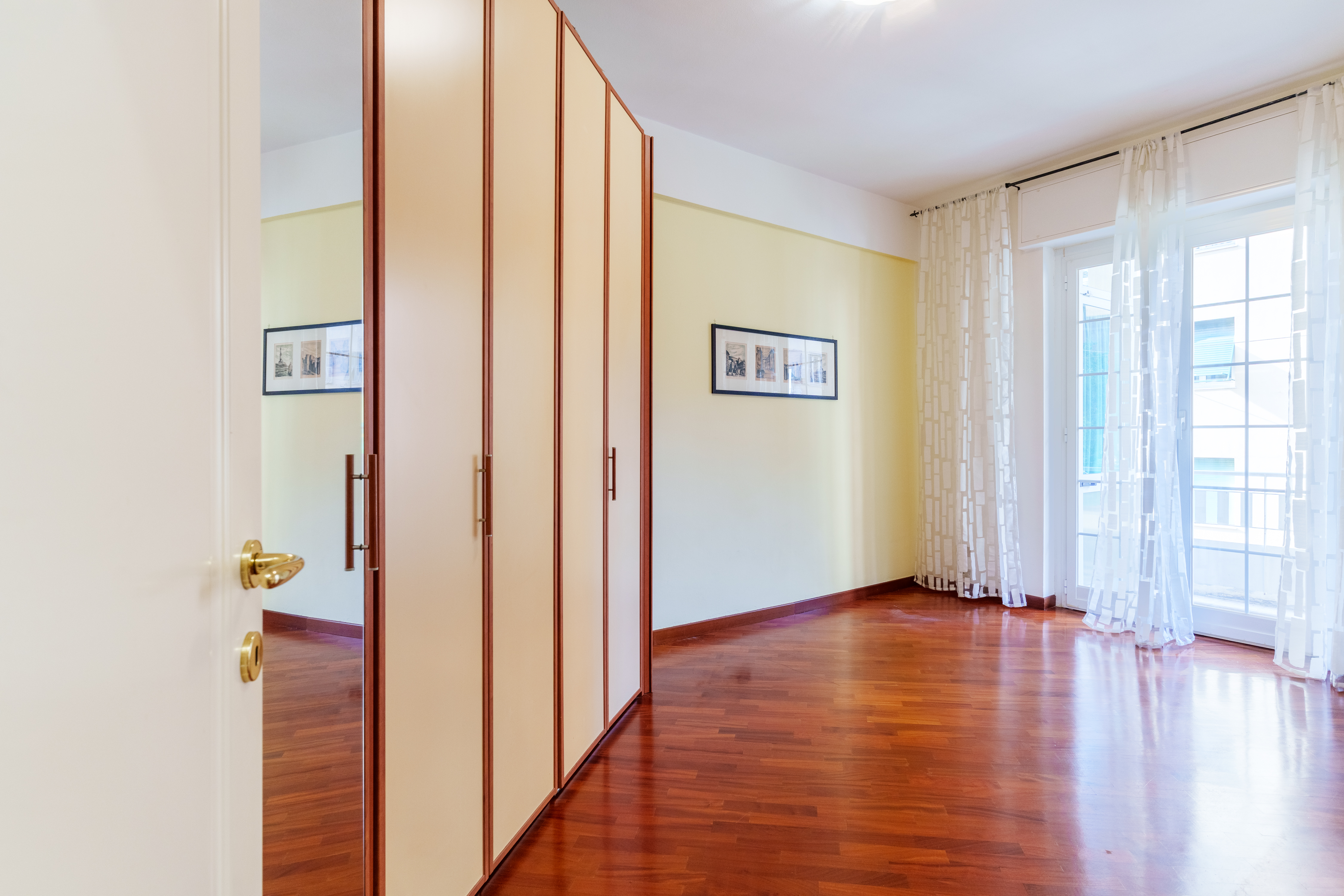Immobiliare Del Guasta SAN FRUTTUOSO – VIA MANUZIO LUMINOSI MQ. 70 CON BALCONE