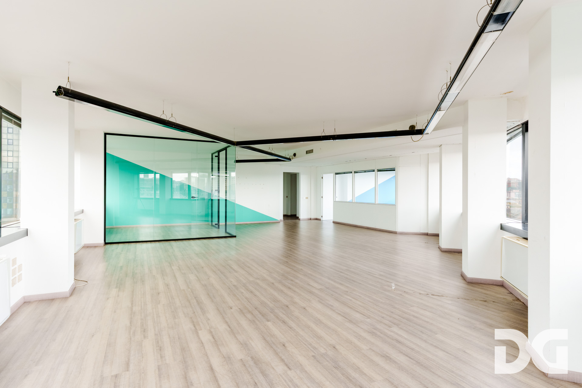 Immobiliare Del Guasta CORTE LAMBRUSCHINI UFFICIO PANORAMICISSIMO MQ 180 CON 4 POSTI AUTI