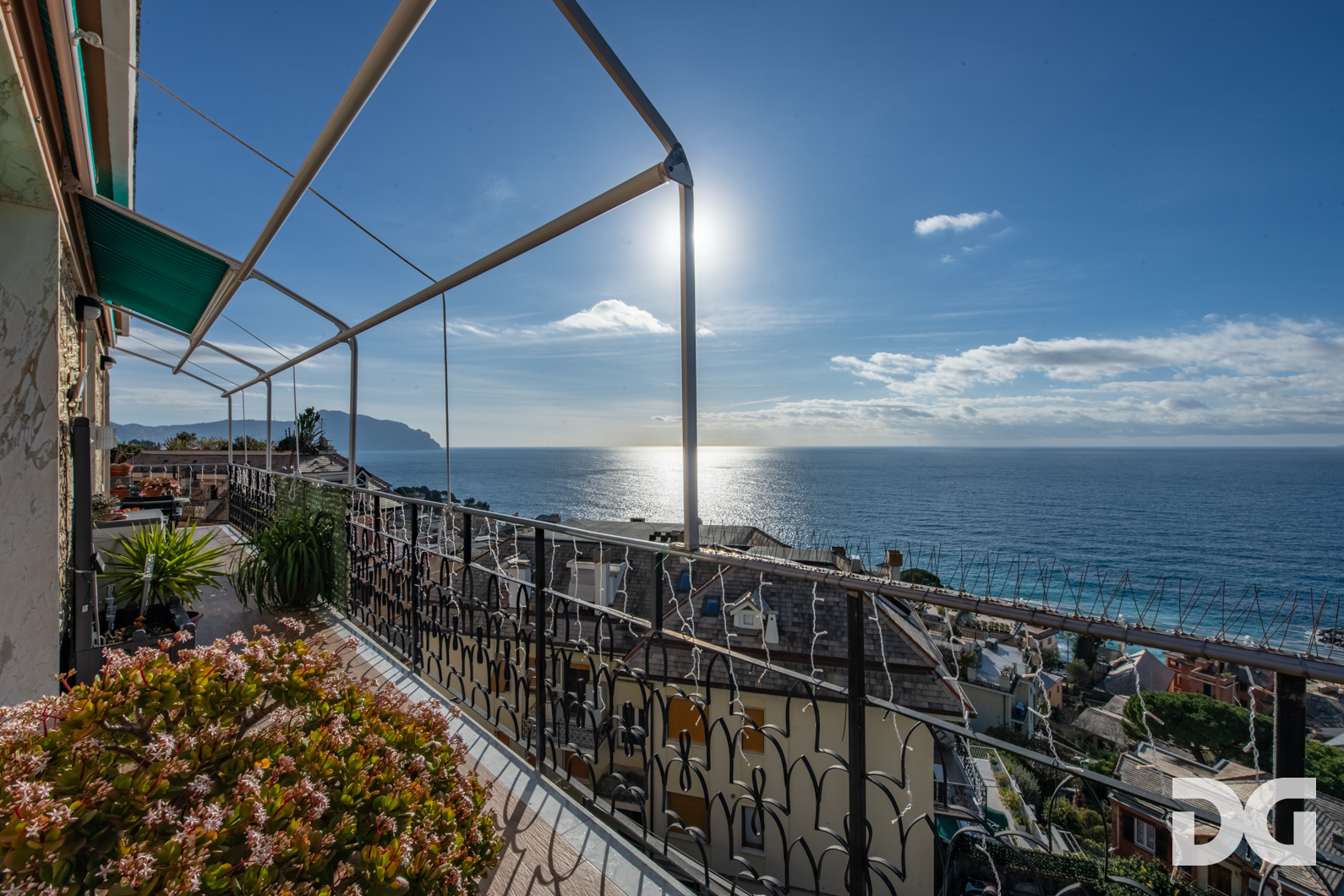 Immobiliare Del Guasta BOGLIASCO – PANORAMICI E RISTRUTTURATI MQ. 100 CON BOX 
