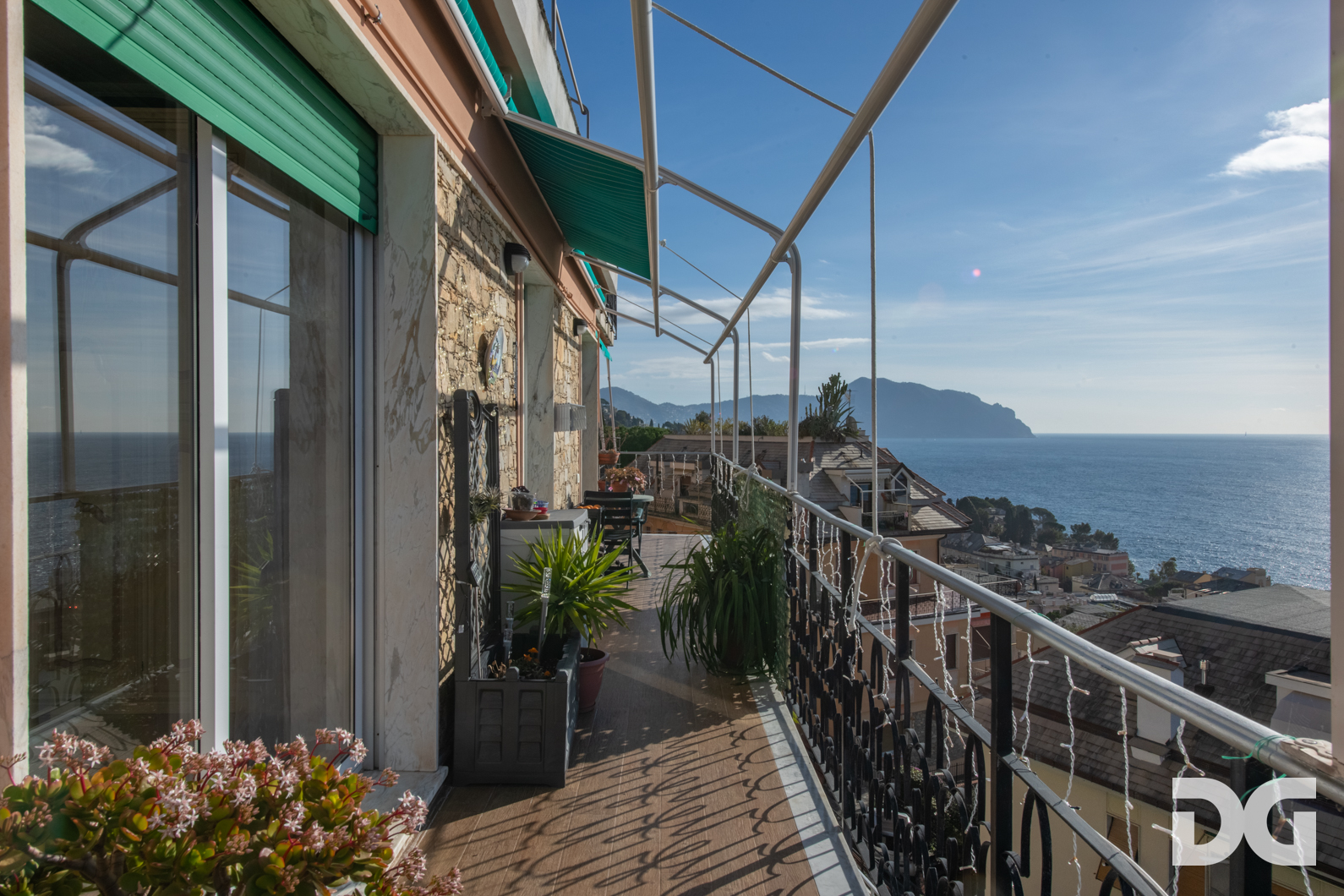 Immobiliare Del Guasta BOGLIASCO – PANORAMICI E RISTRUTTURATI MQ. 100 CON BOX 