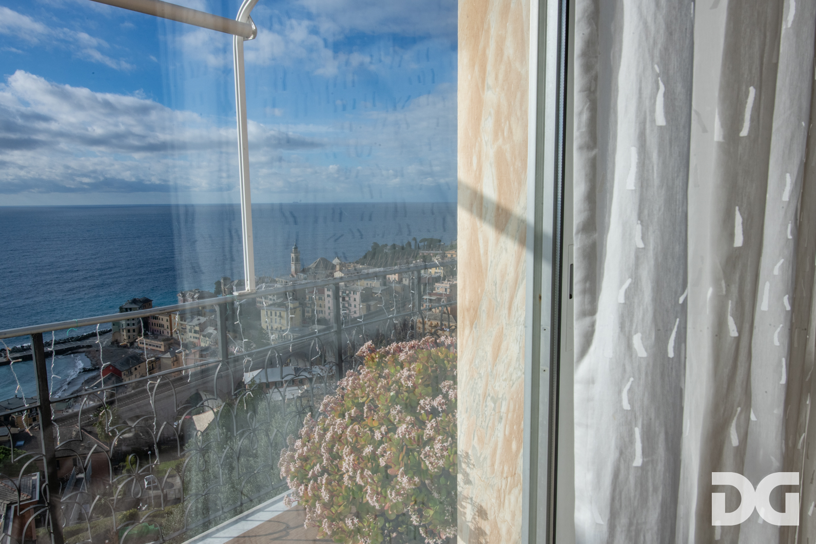 Immobiliare Del Guasta BOGLIASCO – PANORAMICI E RISTRUTTURATI MQ. 100 CON BOX 