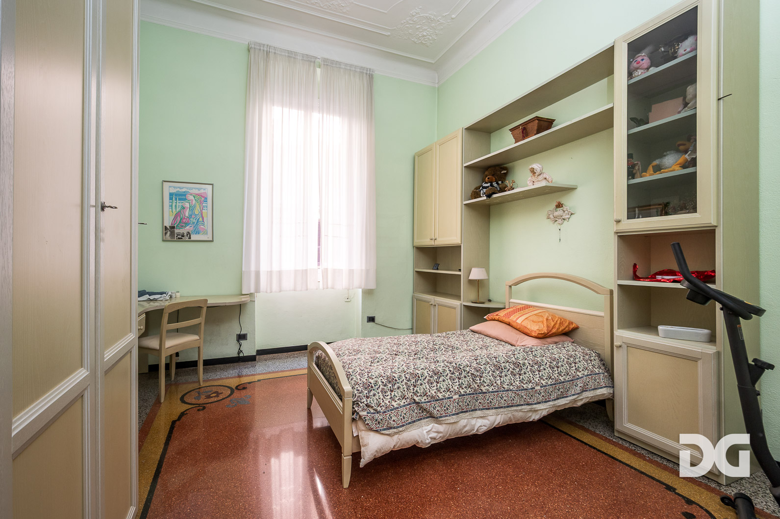 Immobiliare Del Guasta VIA BRIGATA LIGURIA – PRESTIGIOSI MQ. 196 CON TERRAZZO 