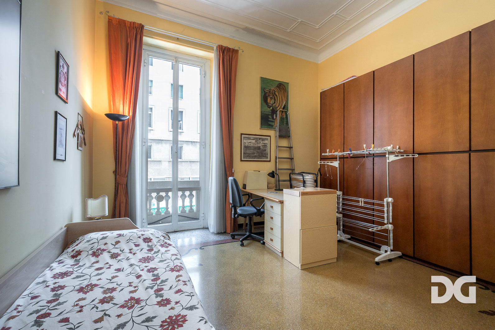 Immobiliare Del Guasta VIA BRIGATA LIGURIA – PRESTIGIOSI MQ. 196 CON TERRAZZO 