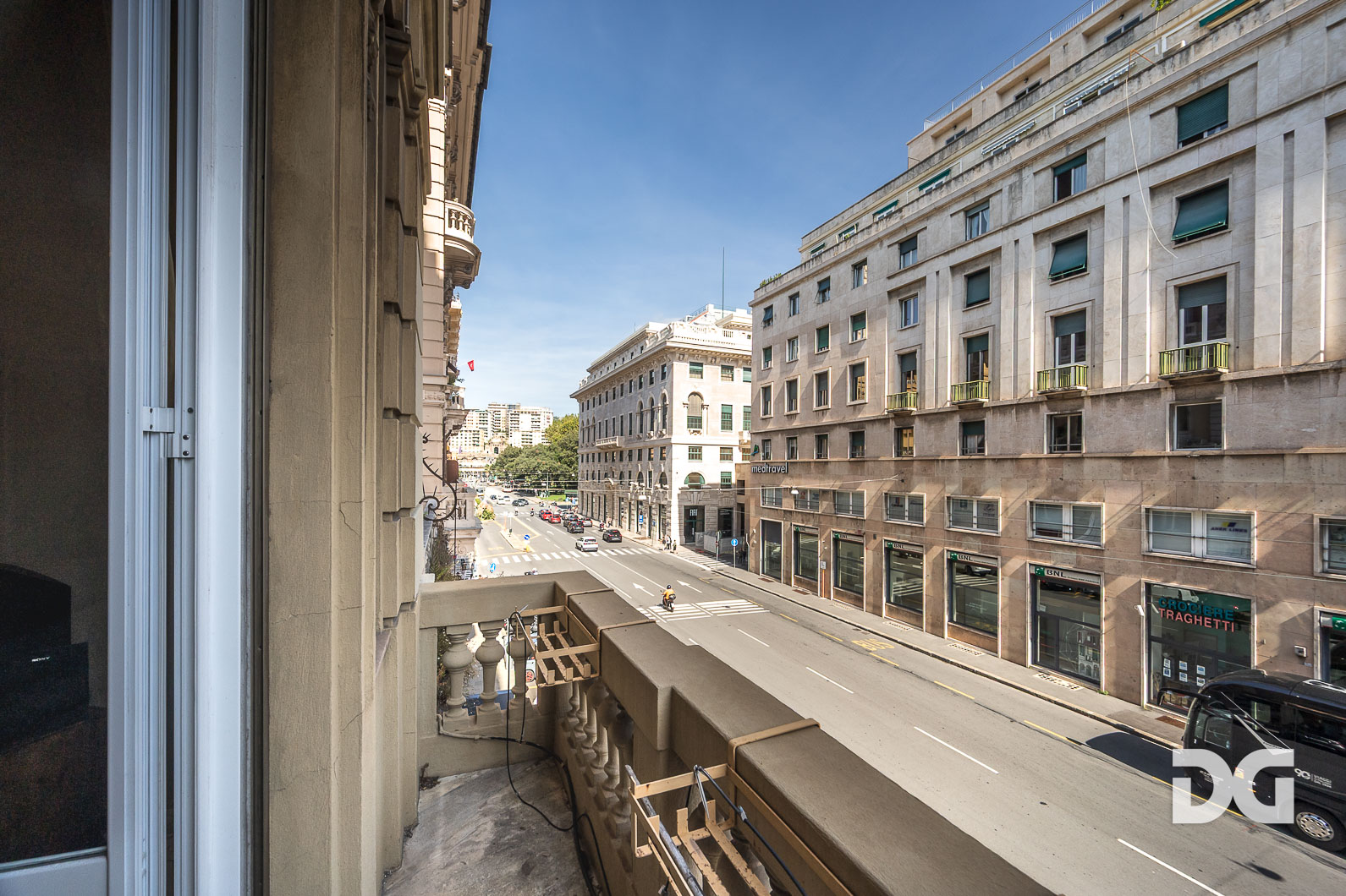 Immobiliare Del Guasta VIA BRIGATA LIGURIA – PRESTIGIOSI MQ. 196 CON TERRAZZO 