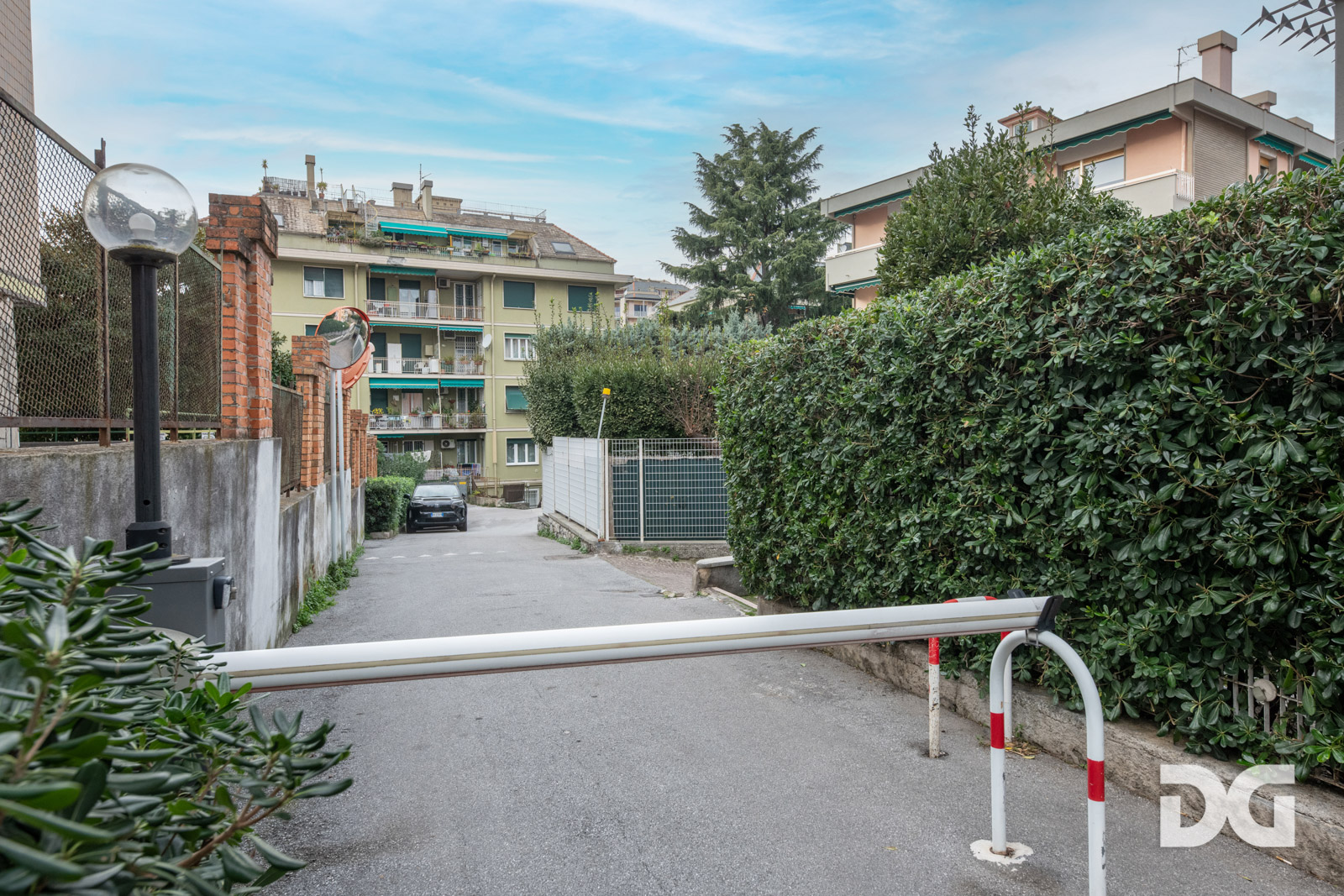 Immobiliare Del Guasta ALBARO – VIA RIESE ELEGANTI MQ. 138 CON MANSARDA VIVIBILE E BOX 