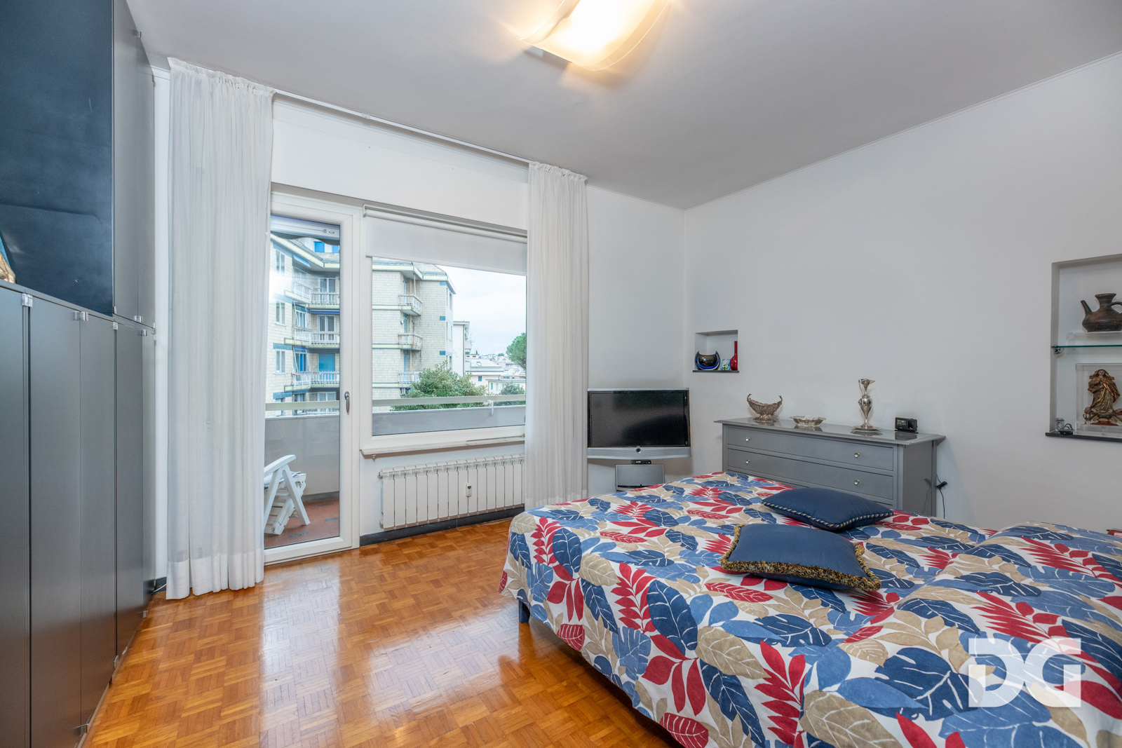 Immobiliare Del Guasta ALBARO – VIA RIESE ELEGANTI MQ. 138 CON MANSARDA VIVIBILE E BOX 