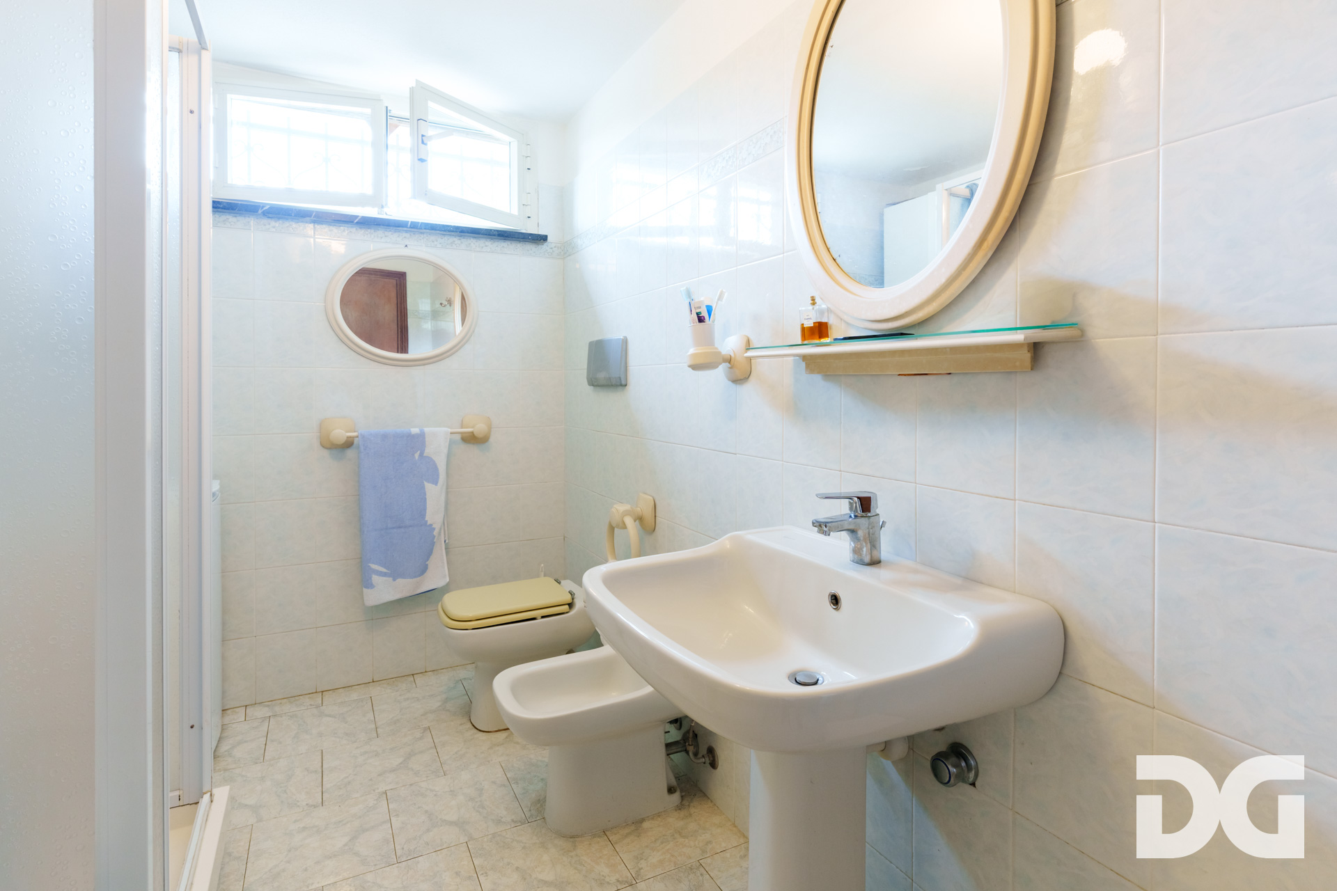 Immobiliare Del Guasta LEIVI – CASA INDIPENDENTE MQ. 205 CON TERRAZZO E BOX 