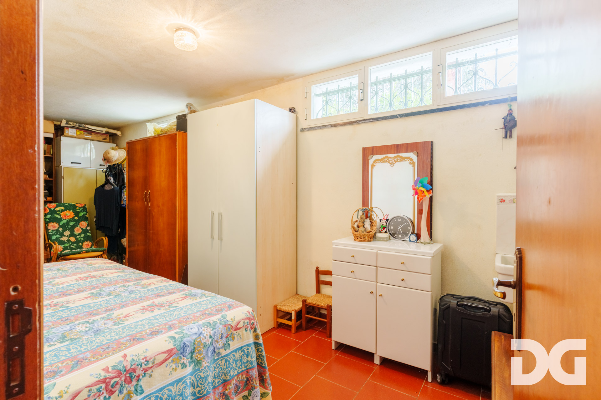 Immobiliare Del Guasta LEIVI – CASA INDIPENDENTE MQ. 205 CON TERRAZZO E BOX 