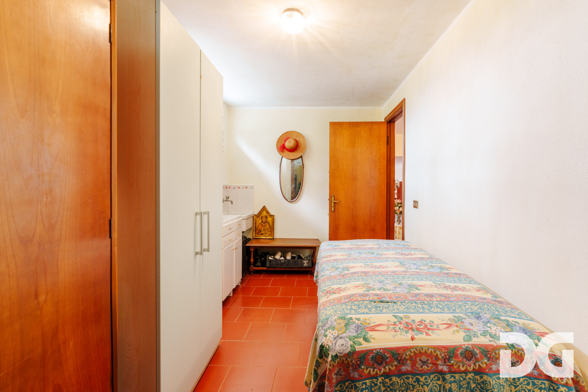 Immobiliare Del Guasta LEIVI – CASA INDIPENDENTE MQ. 205 CON TERRAZZO E BOX 