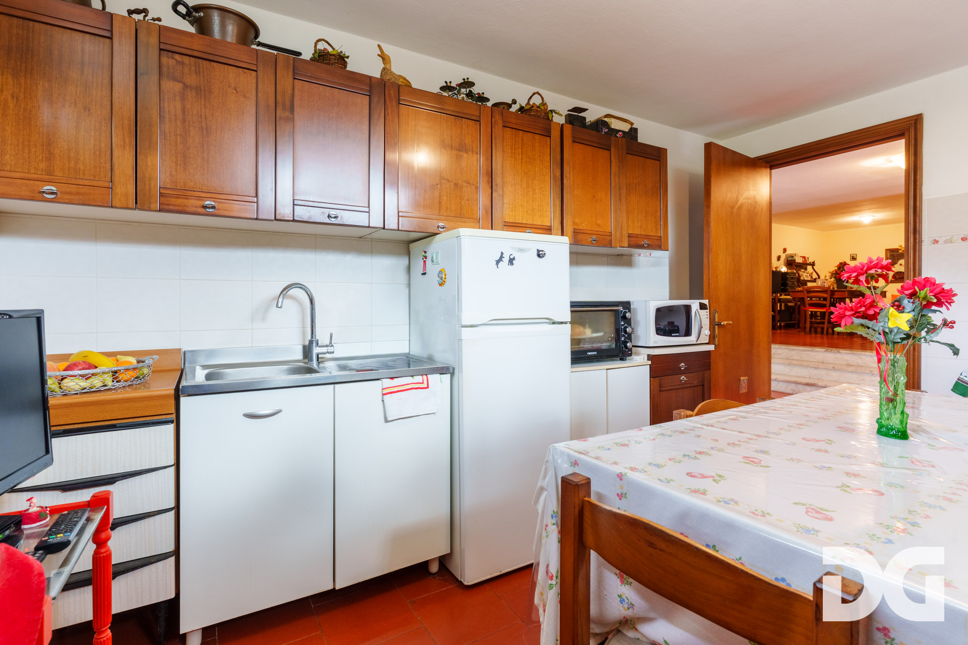 Immobiliare Del Guasta LEIVI – CASA INDIPENDENTE MQ. 205 CON TERRAZZO E BOX 